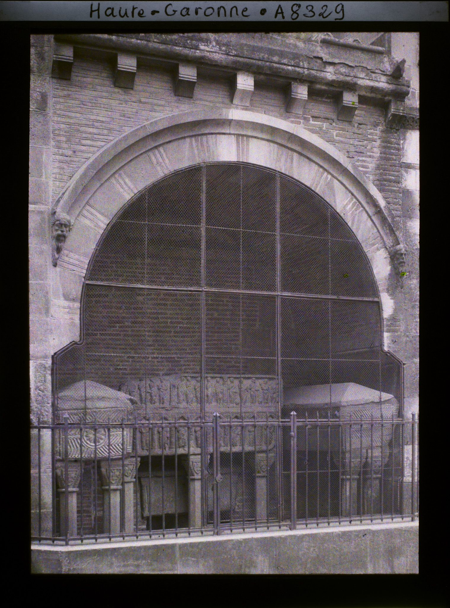 Image représentant Sarcophage paléochrétien, basilique de Saint-Sernin