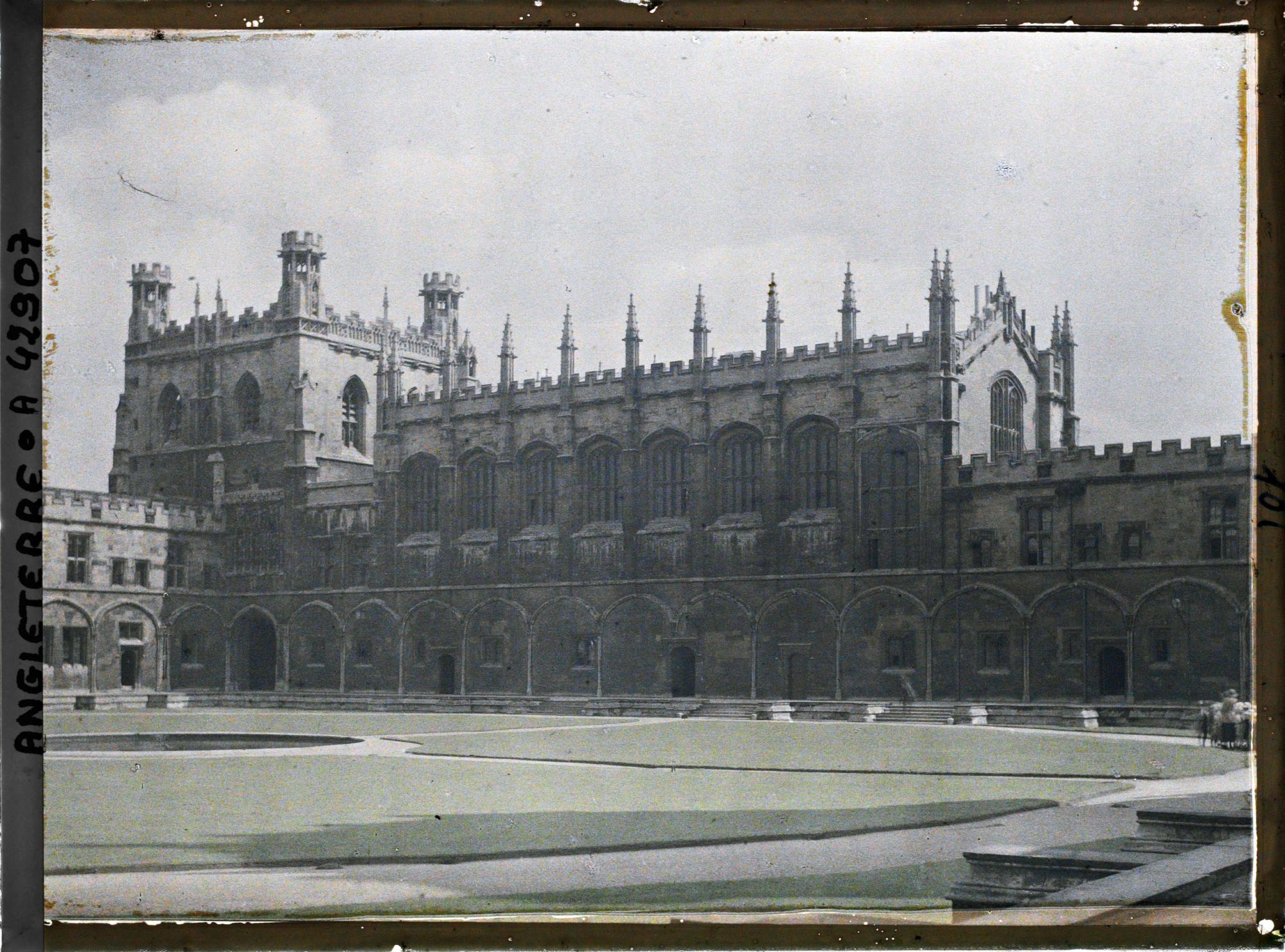Image représentant Partie nord de la cour de Christ Church