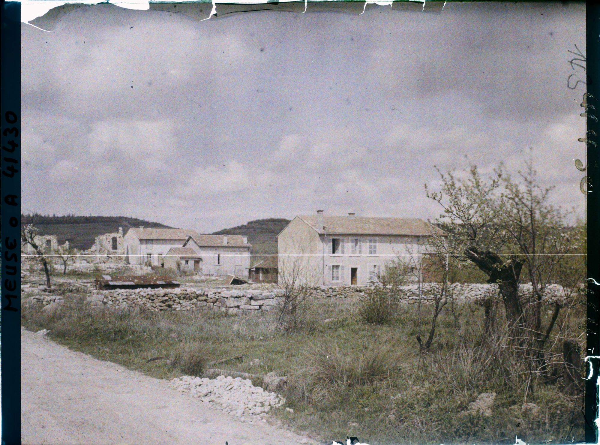 Image représentant France, Les Eparges, Reconstructions