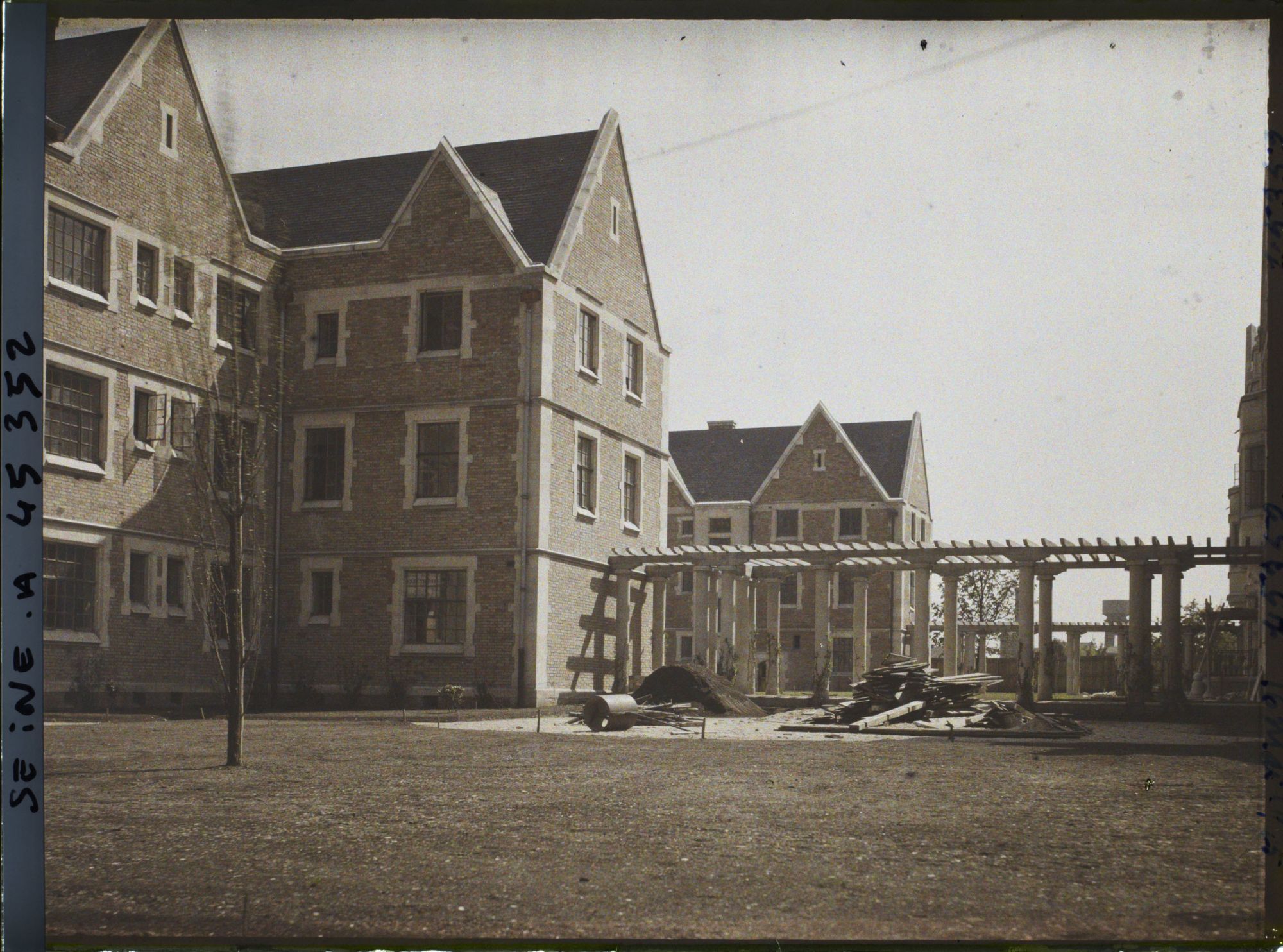 Image représentant La cité universitaire, la fondation Deutsch de la Meurthe