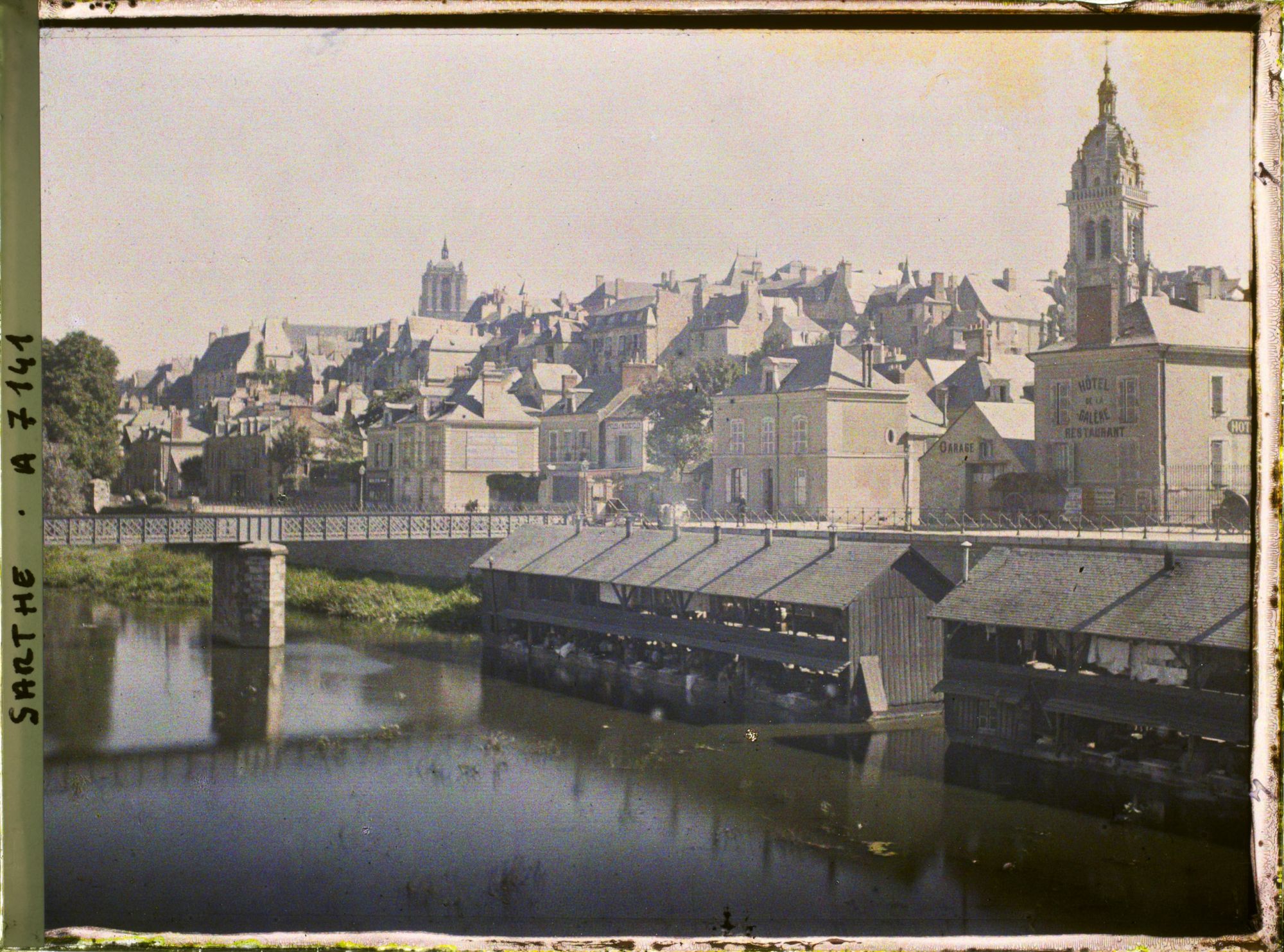 Image représentant La vue de la ville et de la Sarthe