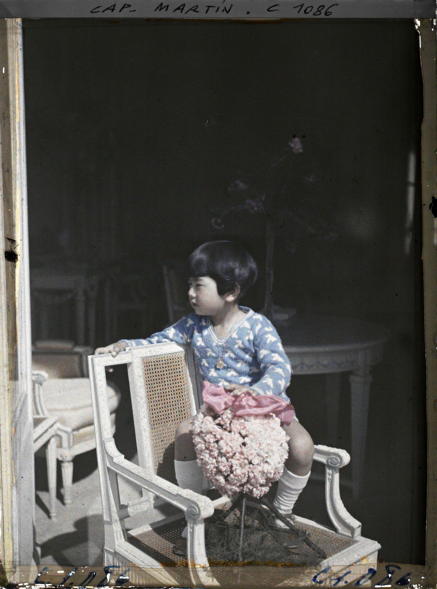 Image représentant Xavier Motono, reçu avec sa famille par Albert Kahn