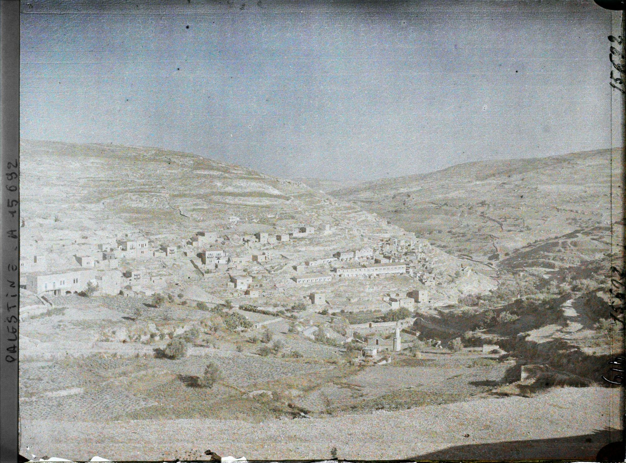 Image représentant Vue du village de Siloé dans la vallée du Cédron