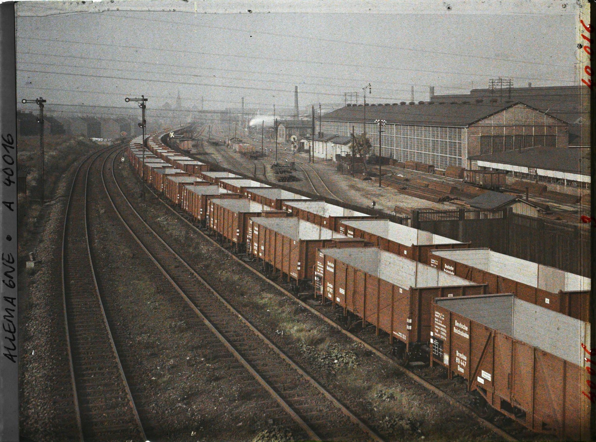 Image représentant Prusse, Essen, Panorama s/ les Voies à Essen et Wagons neufs