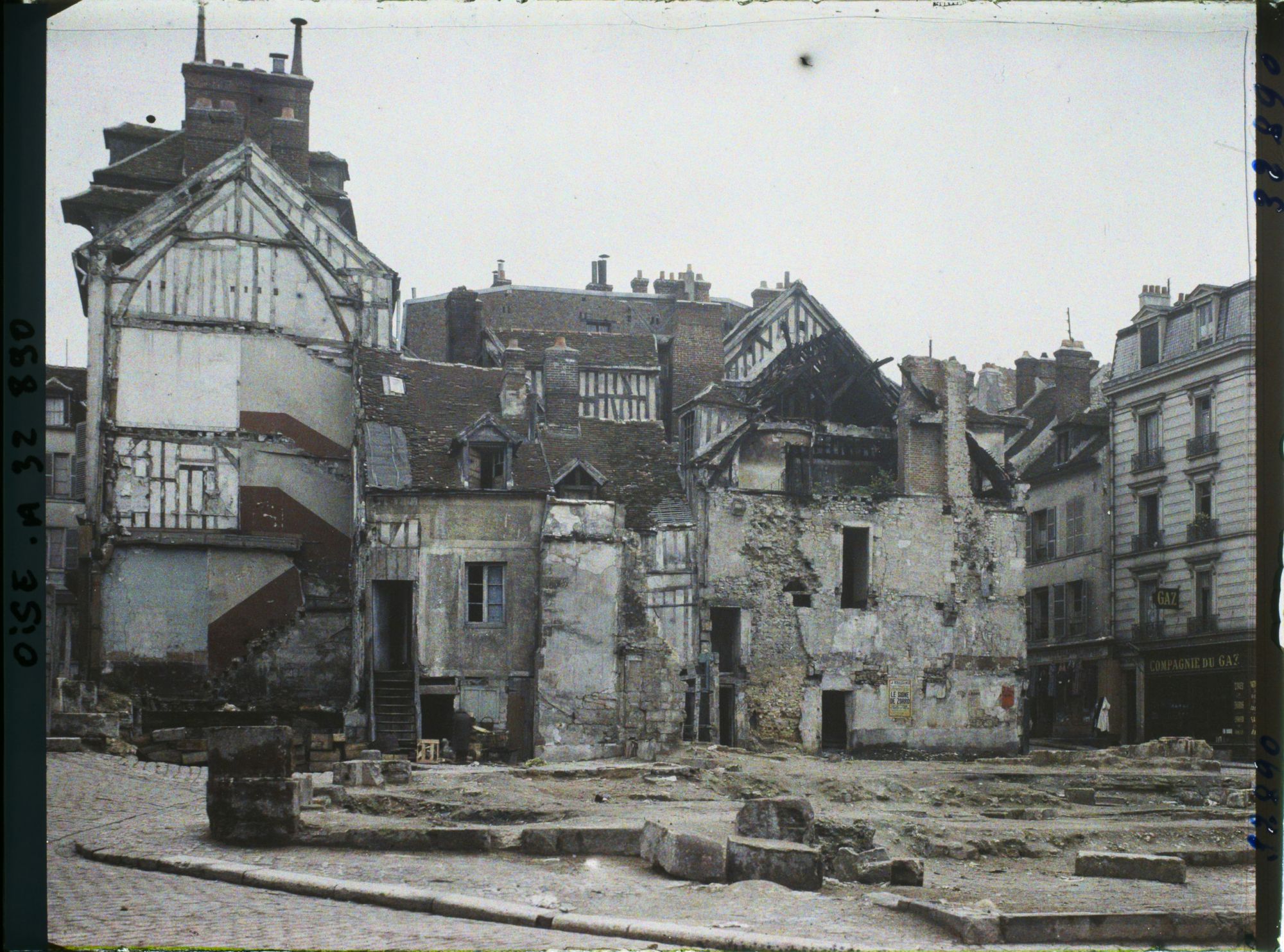 Image représentant France, Compiègne, Ruines Rue Jeanne d'Arc