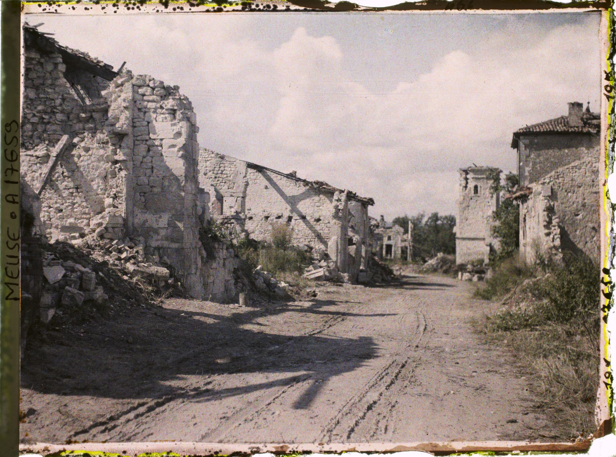 Image représentant France, Watronville, La rue de l'Eglise