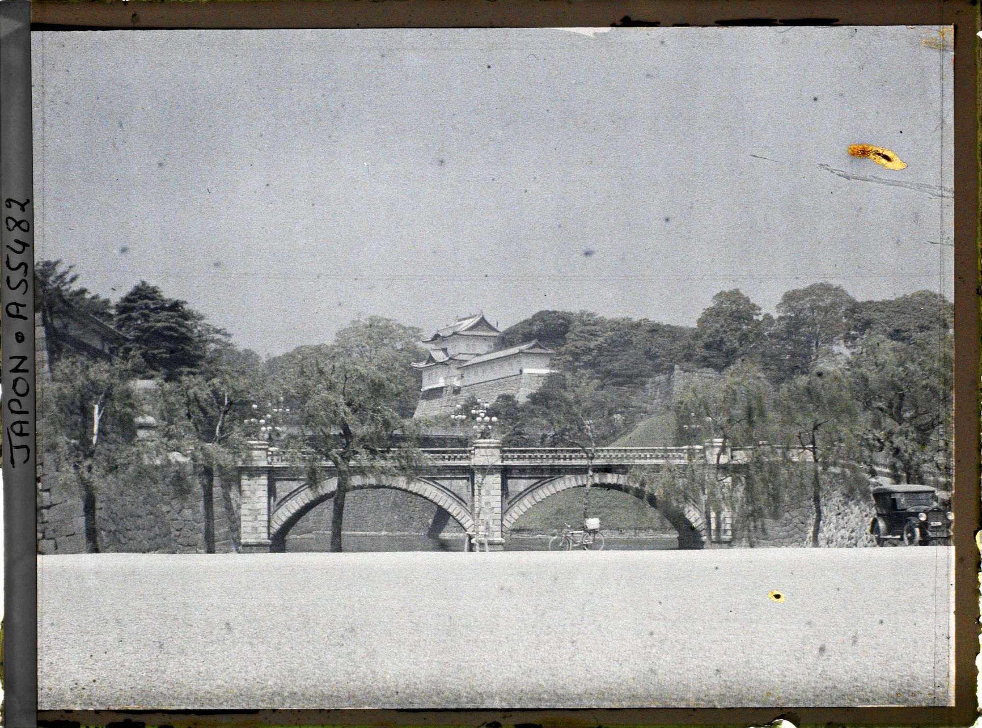 Image représentant Le Nijubashi (Pont aux deux arches), entrée principale du palais impérial