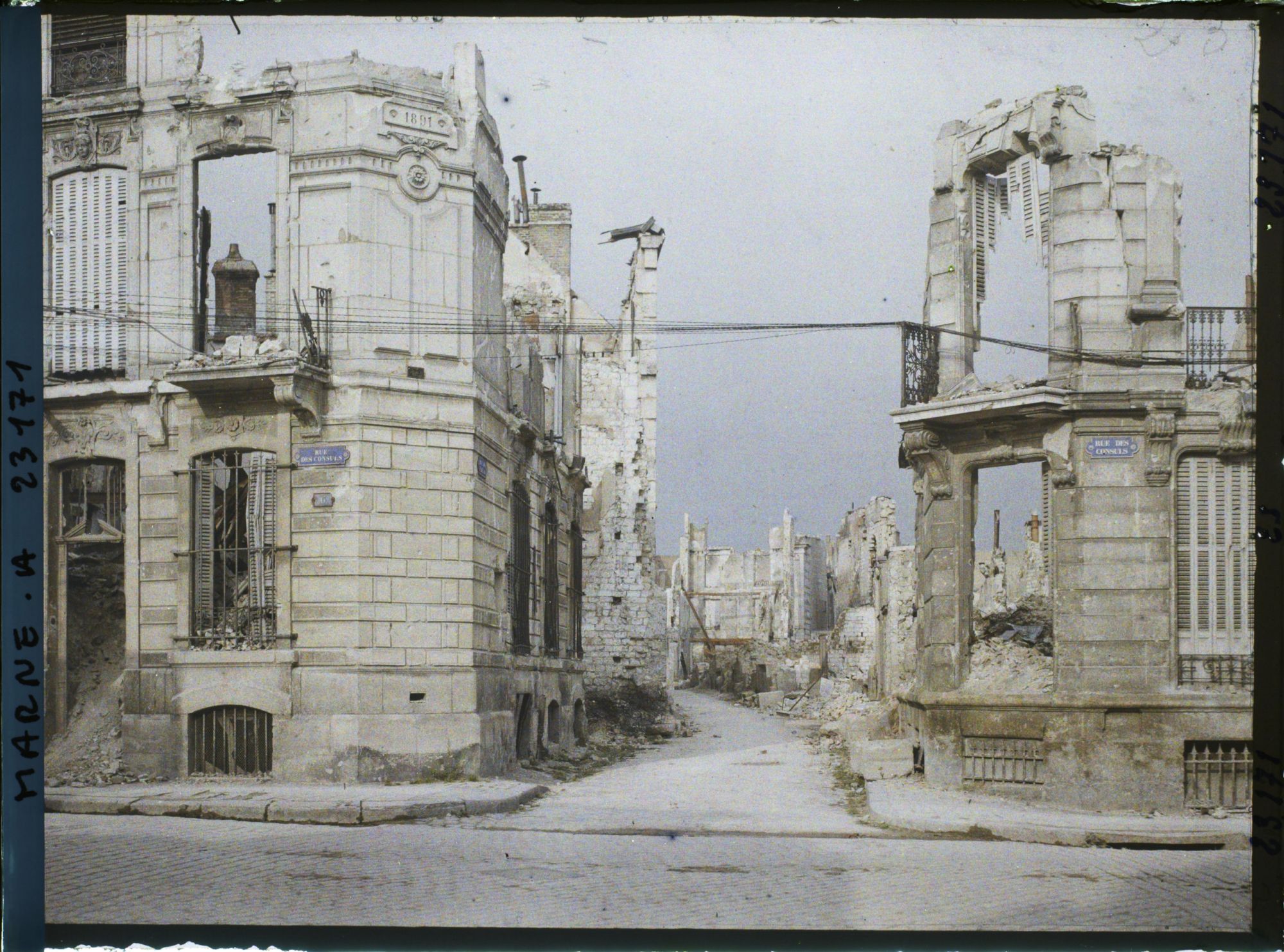 Image représentant France, Reims, Rues des Ecuries et des Consuls