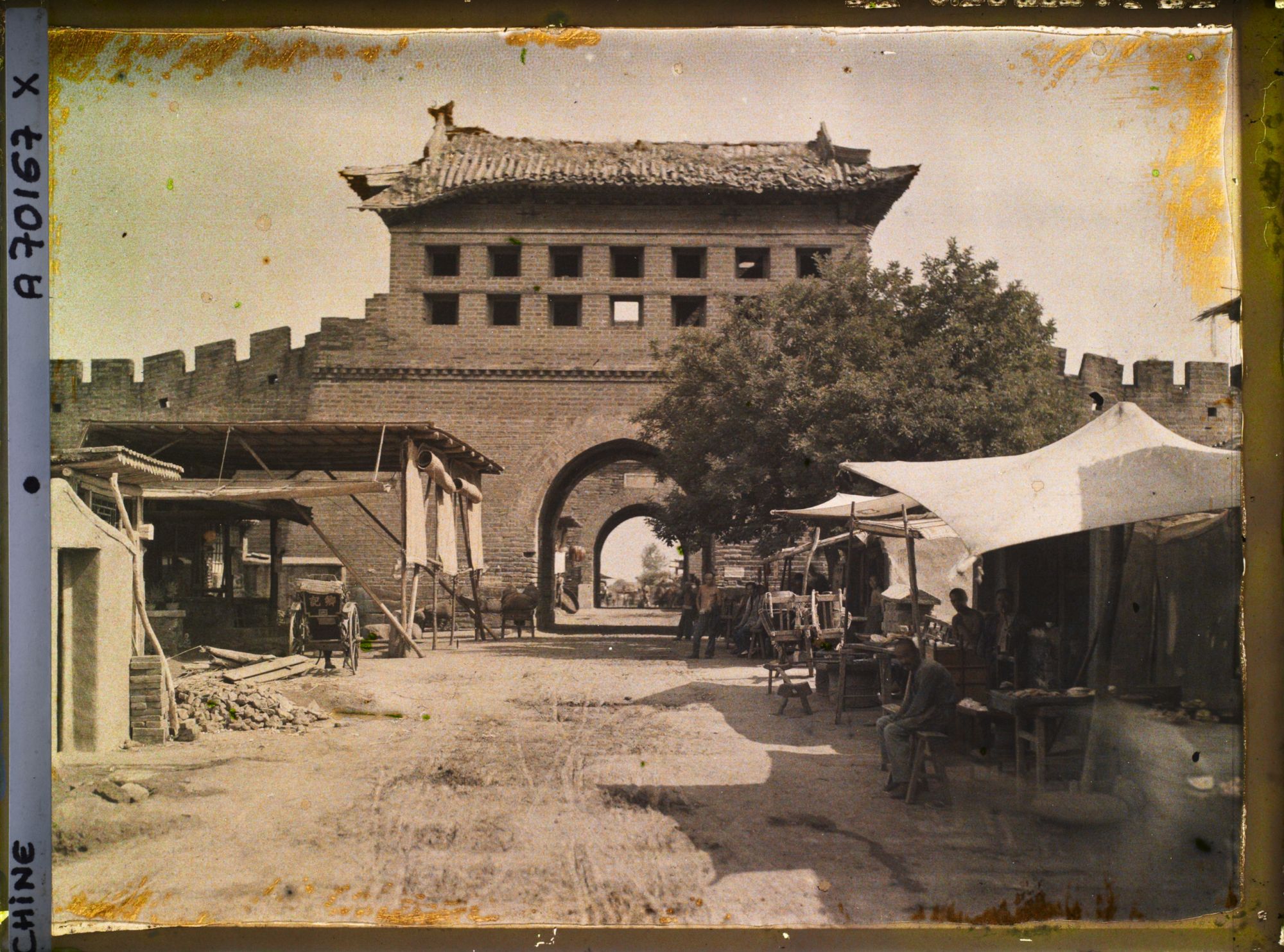 Image représentant Zuoanmen (" porte de la Paix de Gauche ")