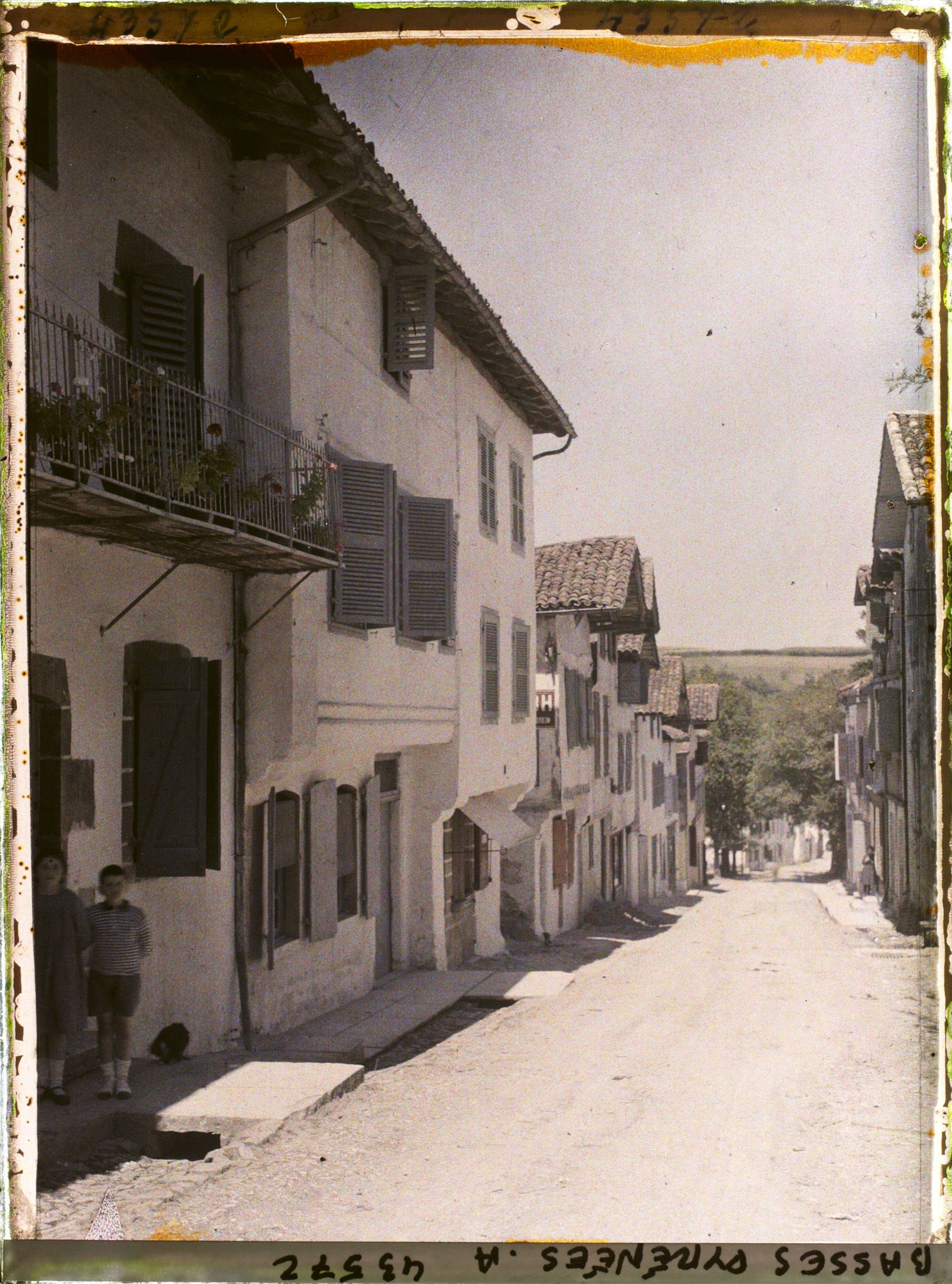 Image représentant France, La Bastide - Clairence, Rue près l'Eglise