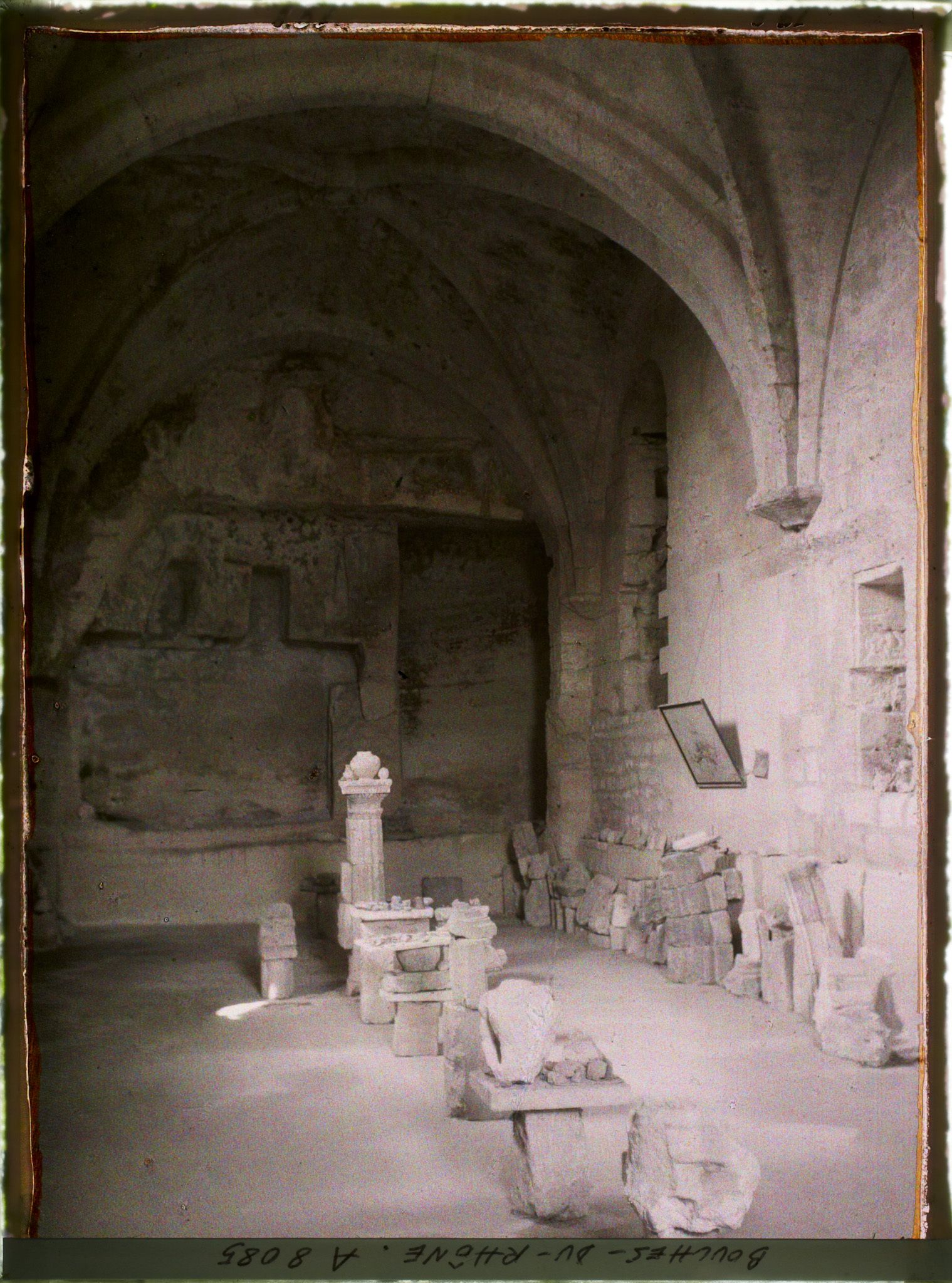 Image représentant La salle du musée lapidaire du Trencat