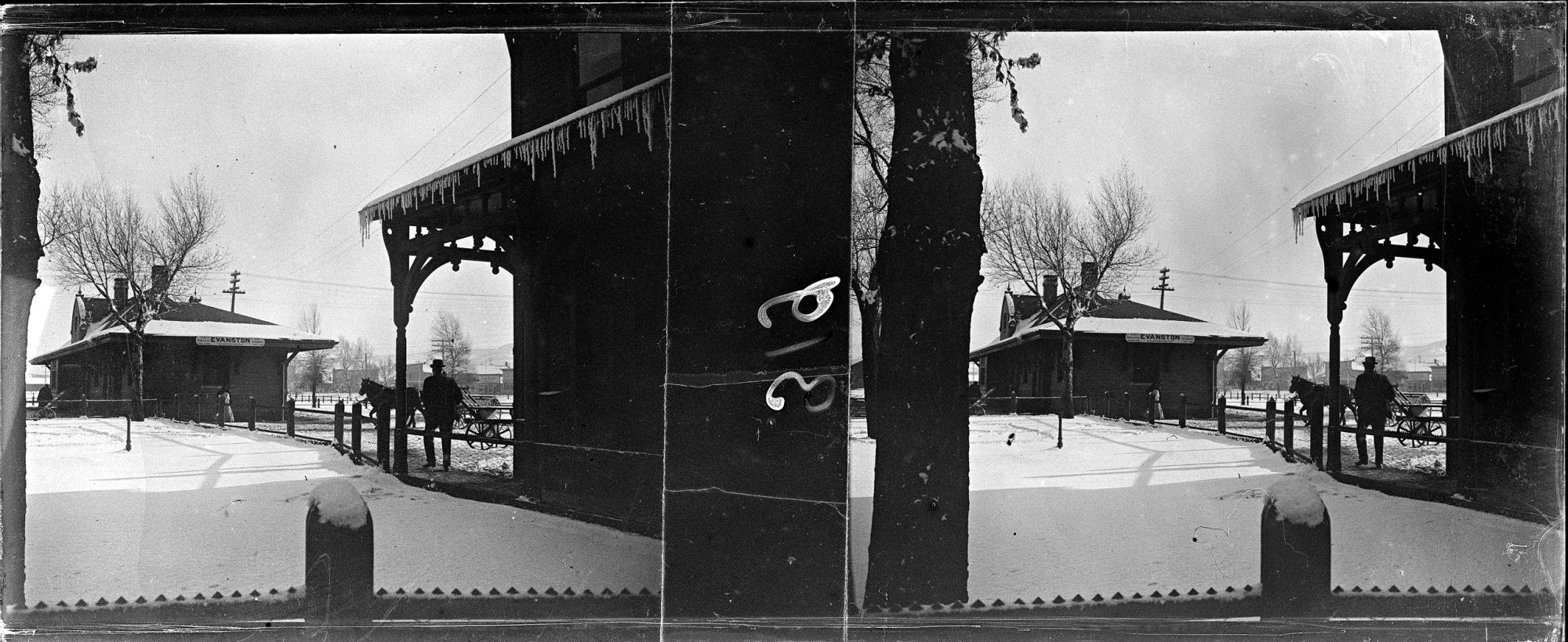 Image représentant La station d'Evanston sous la neige