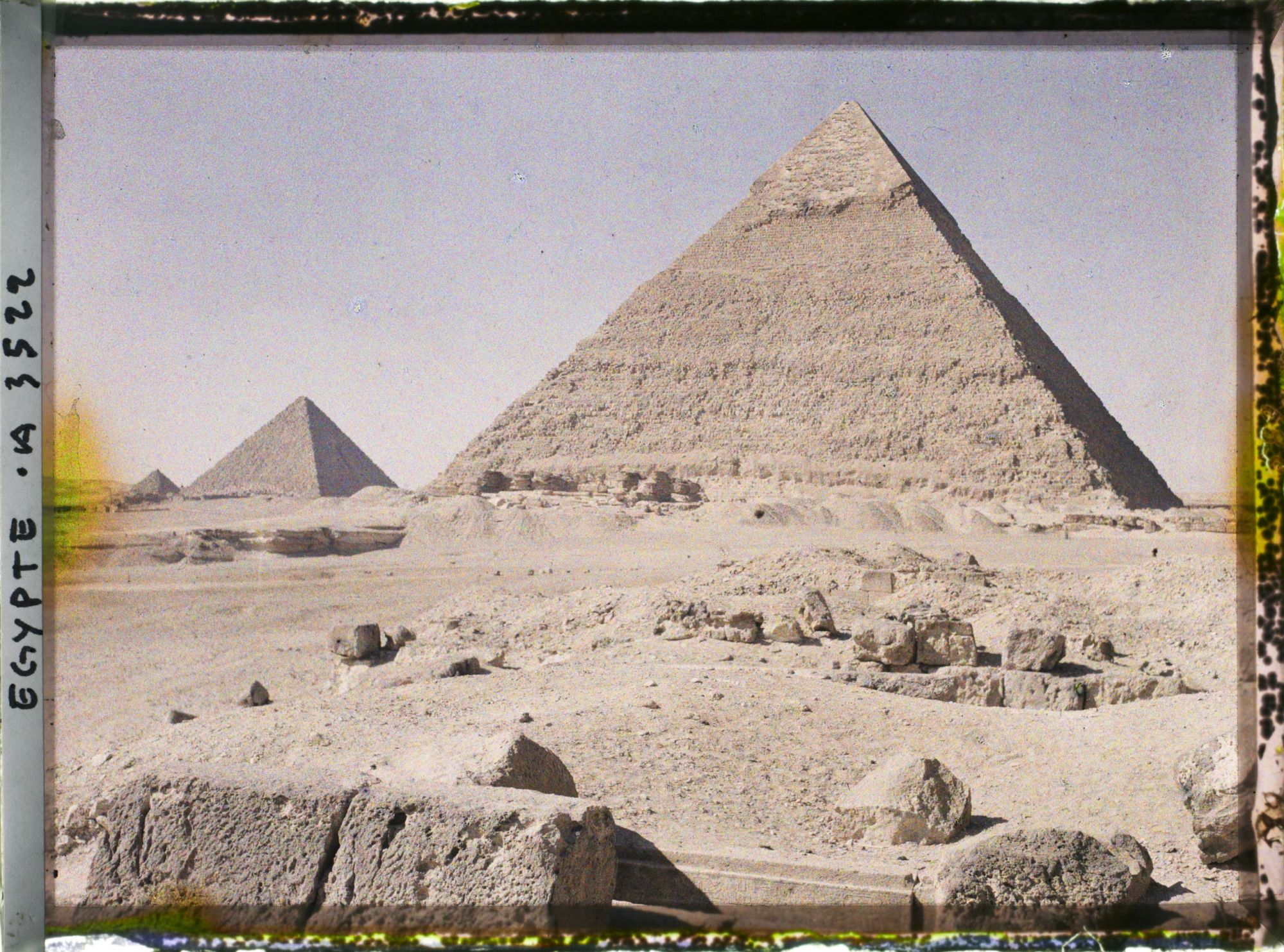 Image représentant Les pyramides de Khéphren, Khéops et Mykérinos
