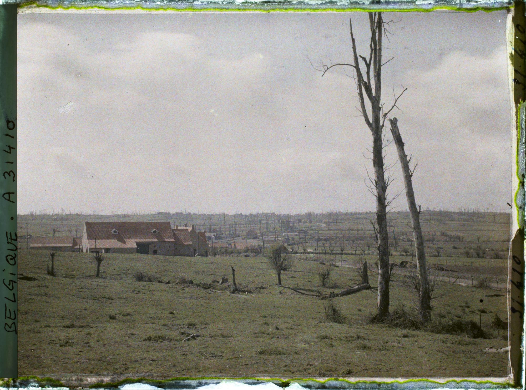 Image représentant Belgique, Neuve Eglise, Vue Générale vers Neuve Eglise prise de l'Est