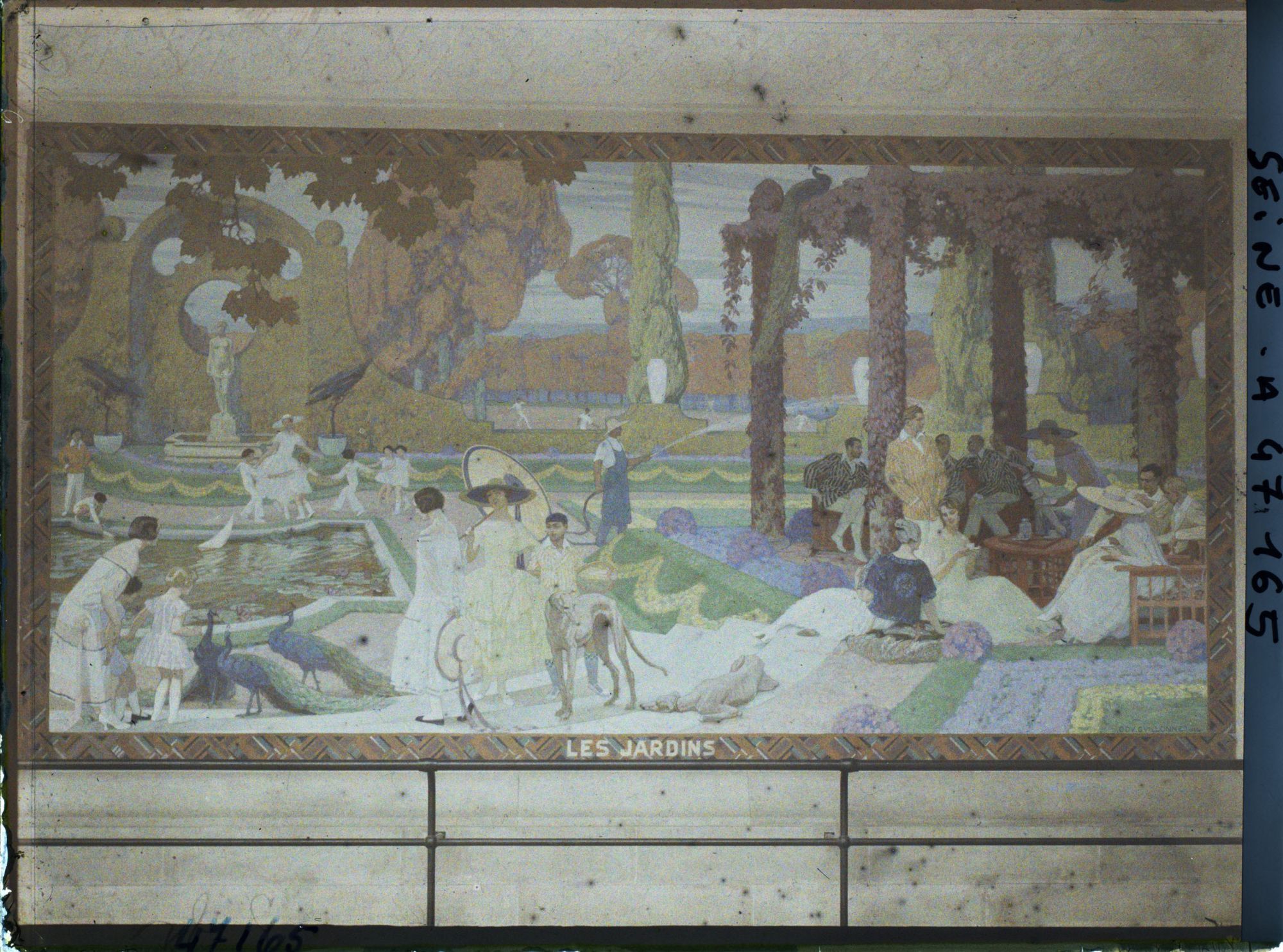 Image représentant L'Exposition des arts décoratifs, la Cour des métiers, Charles Plumet, Panneaux de O. Guillonnet, Les Jardins