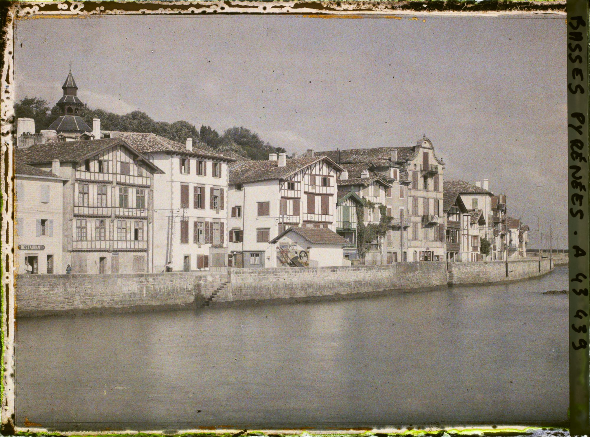 Image représentant France, Ciboure, Le port et les Quais