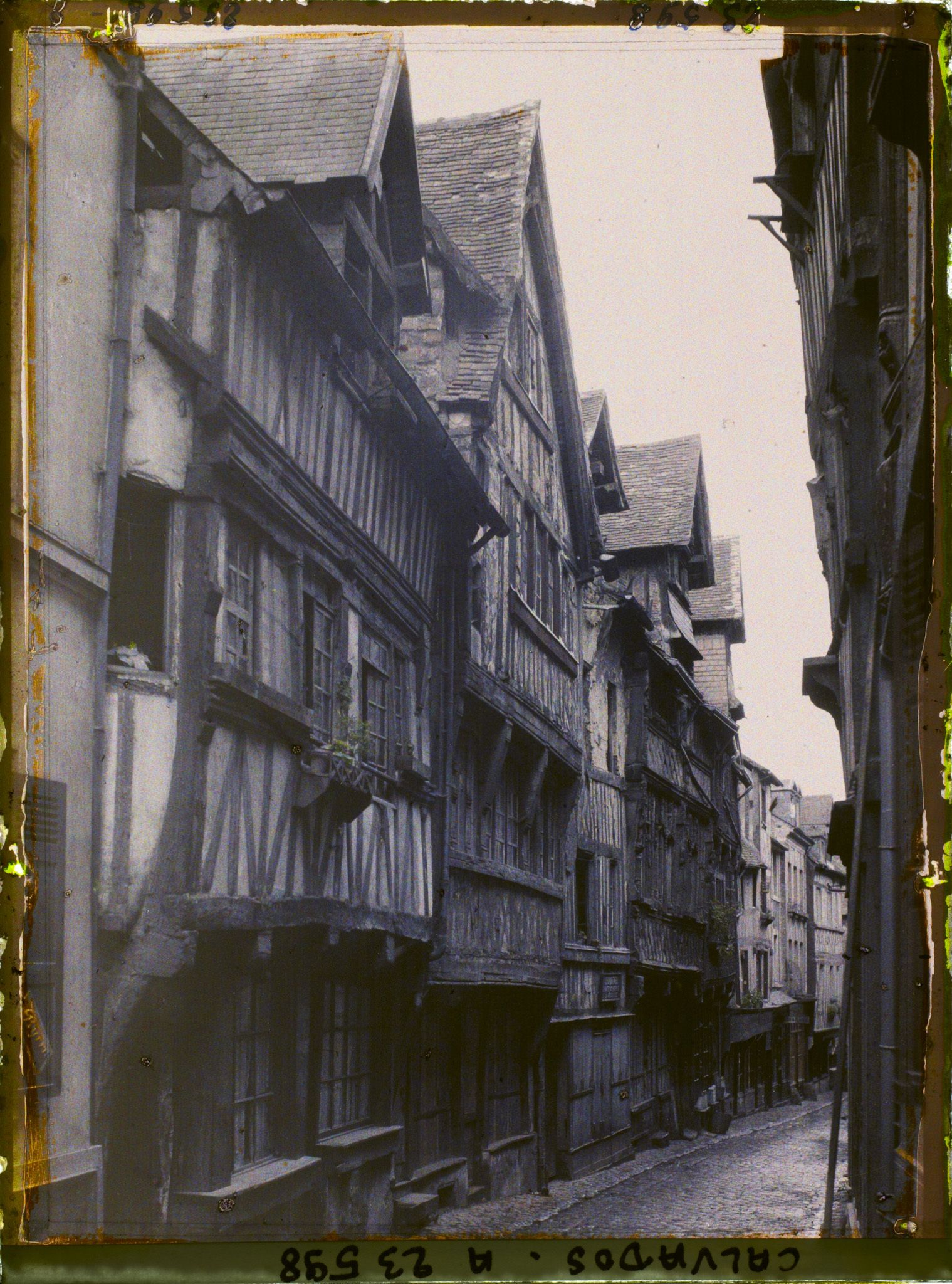 Image représentant Les maisons à colombages, rue aux Fèvres