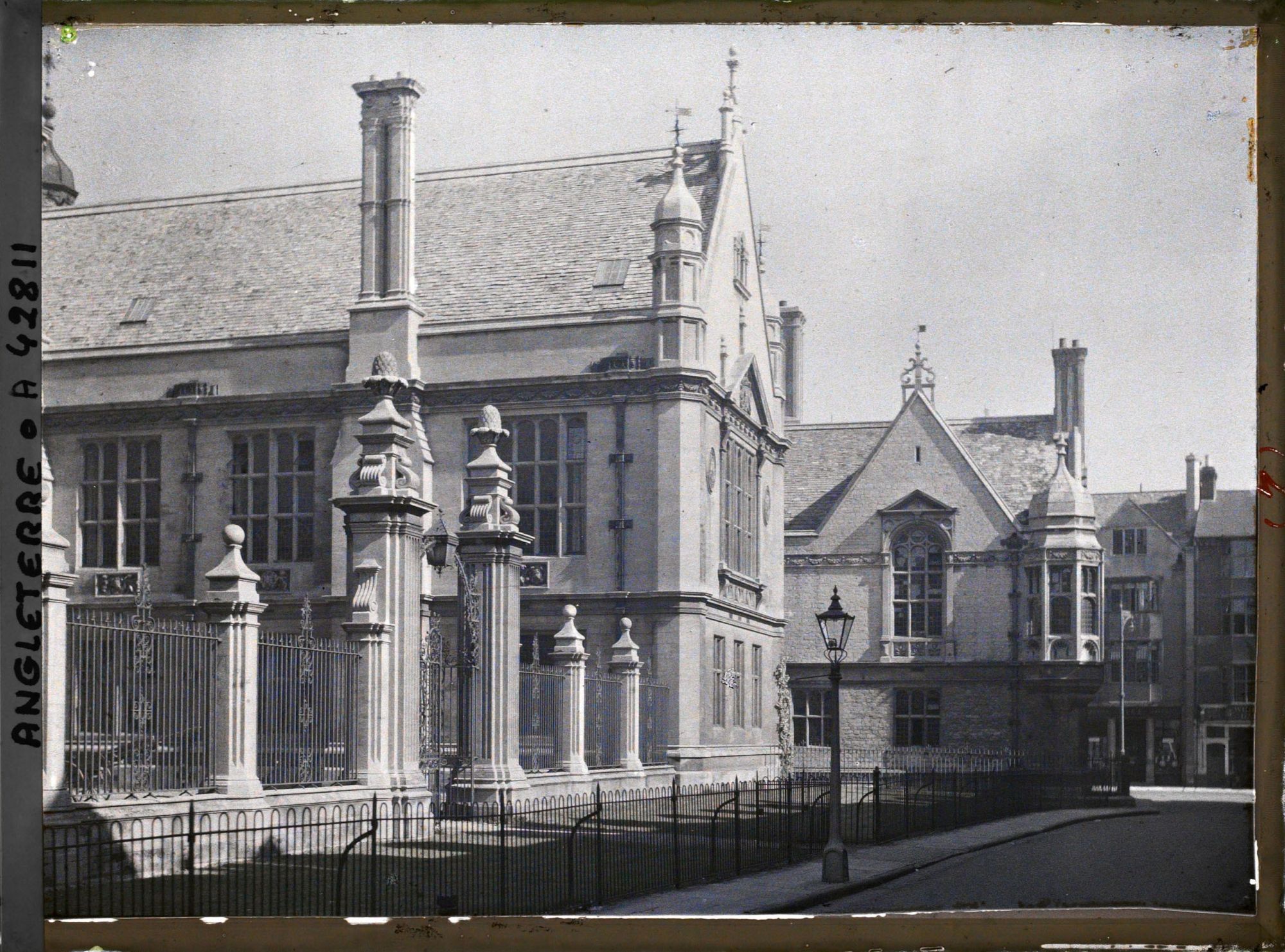 Image représentant Entrée de l'Examination School sur Merton street