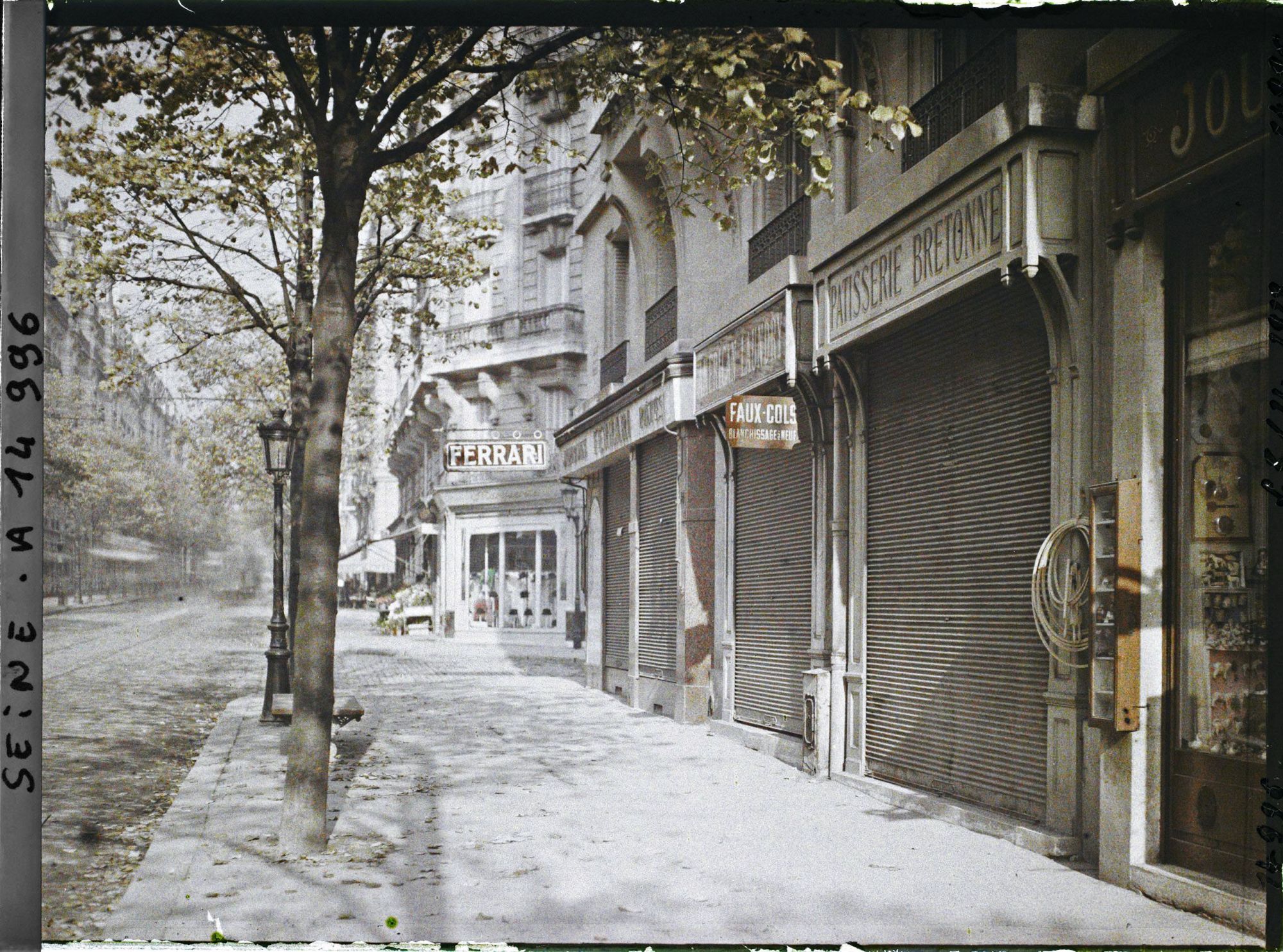 Image représentant Boutiques fermées 117-119 avenue Mozart