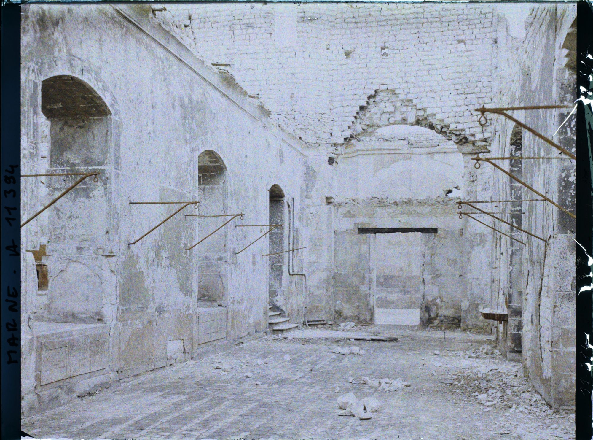 Image représentant Ruines des hospices civils, rue Eugène Wiet (?)