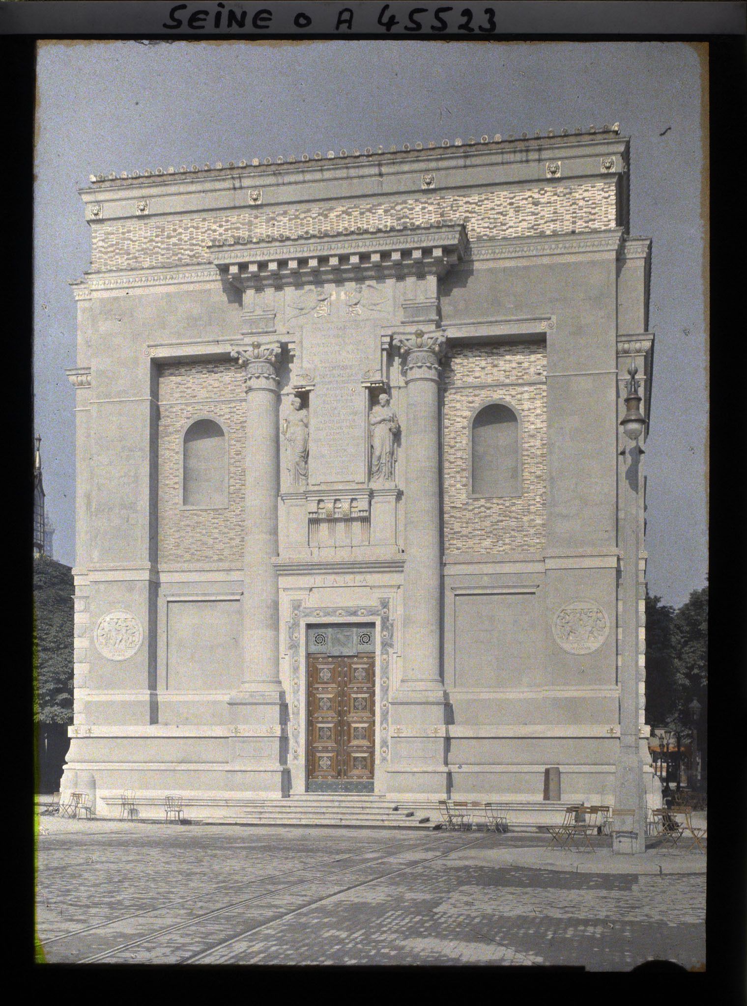 Image représentant L'Exposition des arts décoratifs, Pavillon de l'Italie