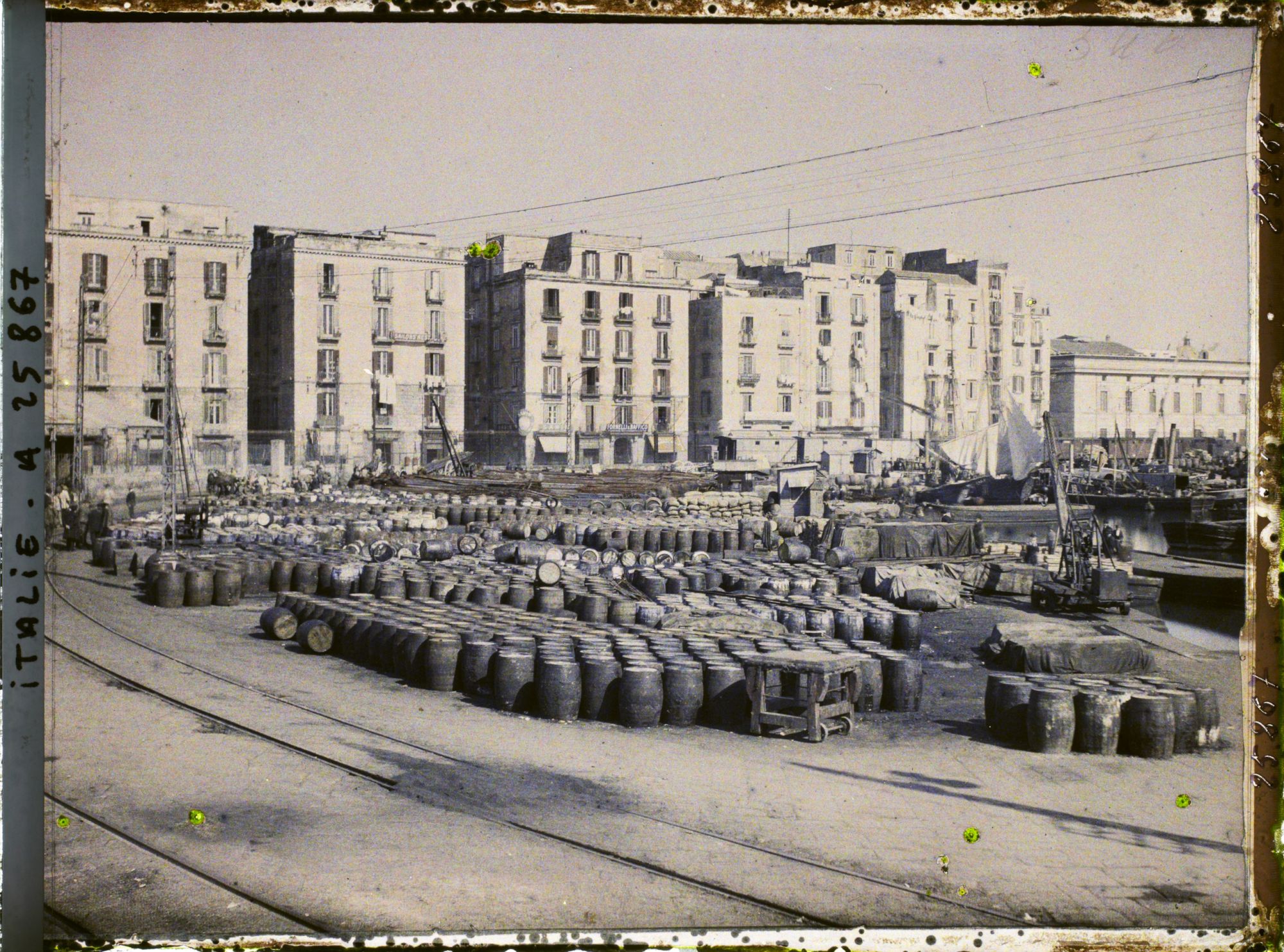 Image représentant Le port de commerce