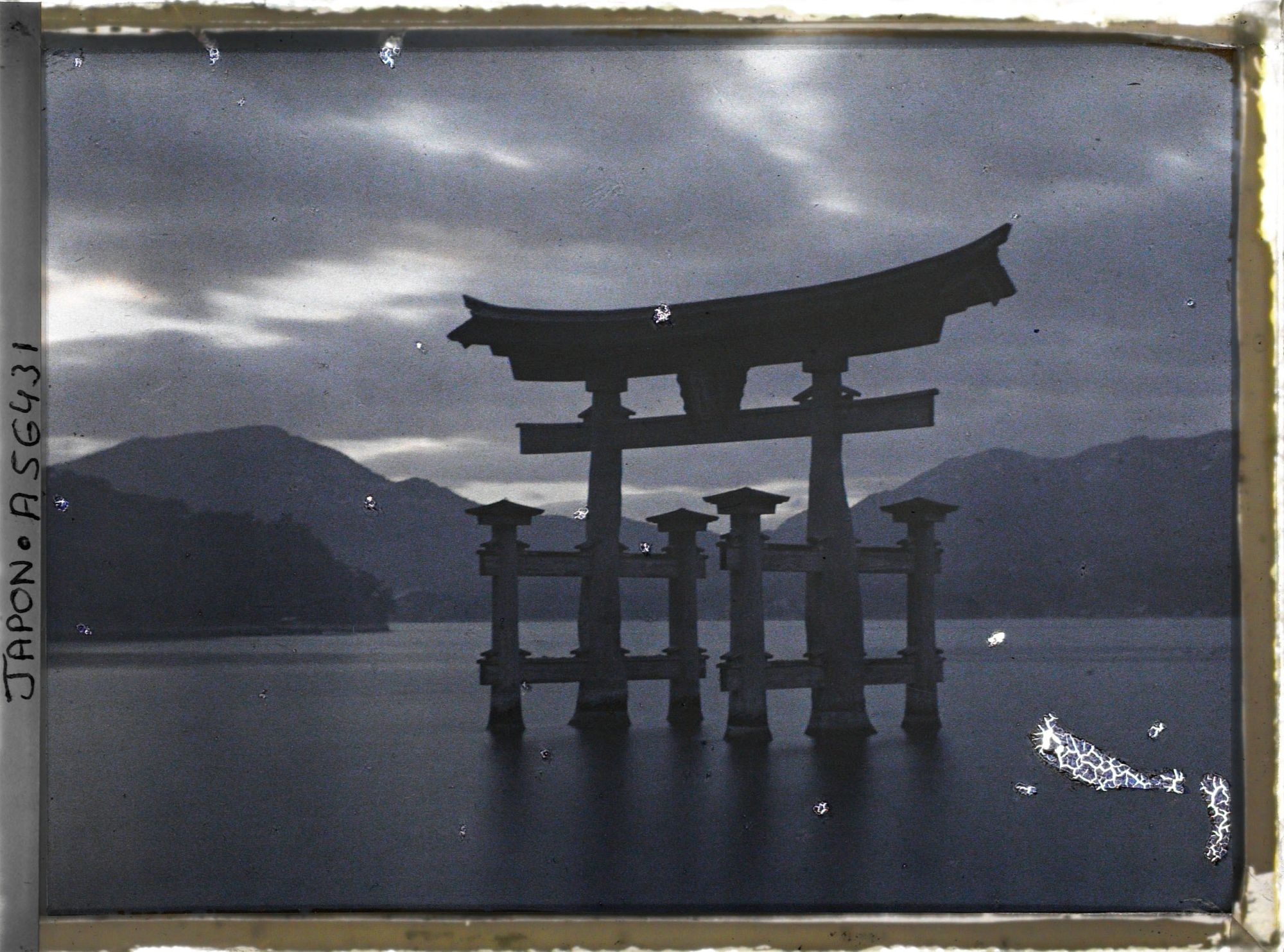 Image représentant Le torii marin de l'Isukushima-jinja