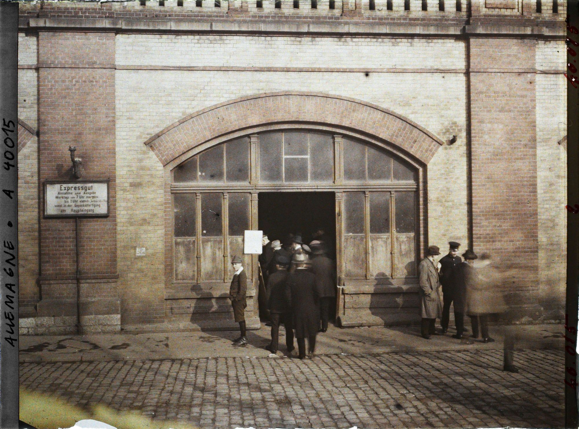Image représentant Prusse, Essen, Embauchage de Cheminots