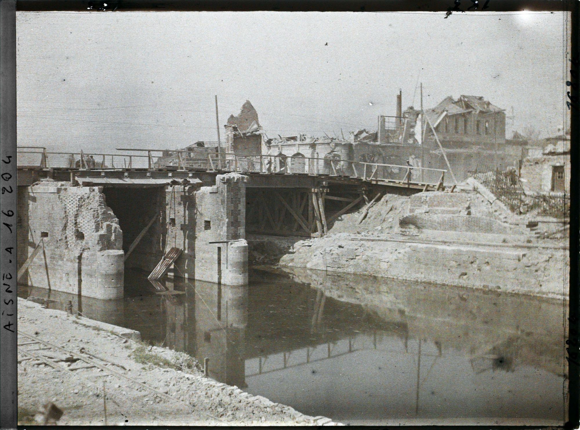Image représentant France, St Quentin, Le Pont s/ le Canal