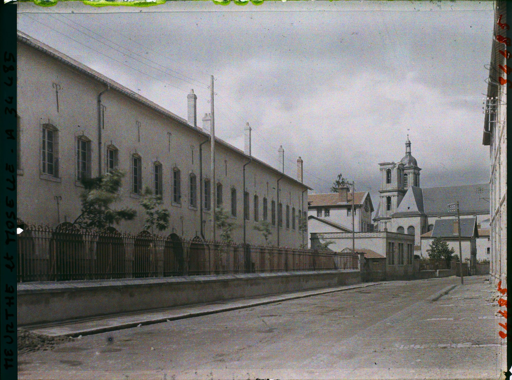 Image représentant France, Pont à Mousson, Ecole refaite et Eglise du Petit Séminaire