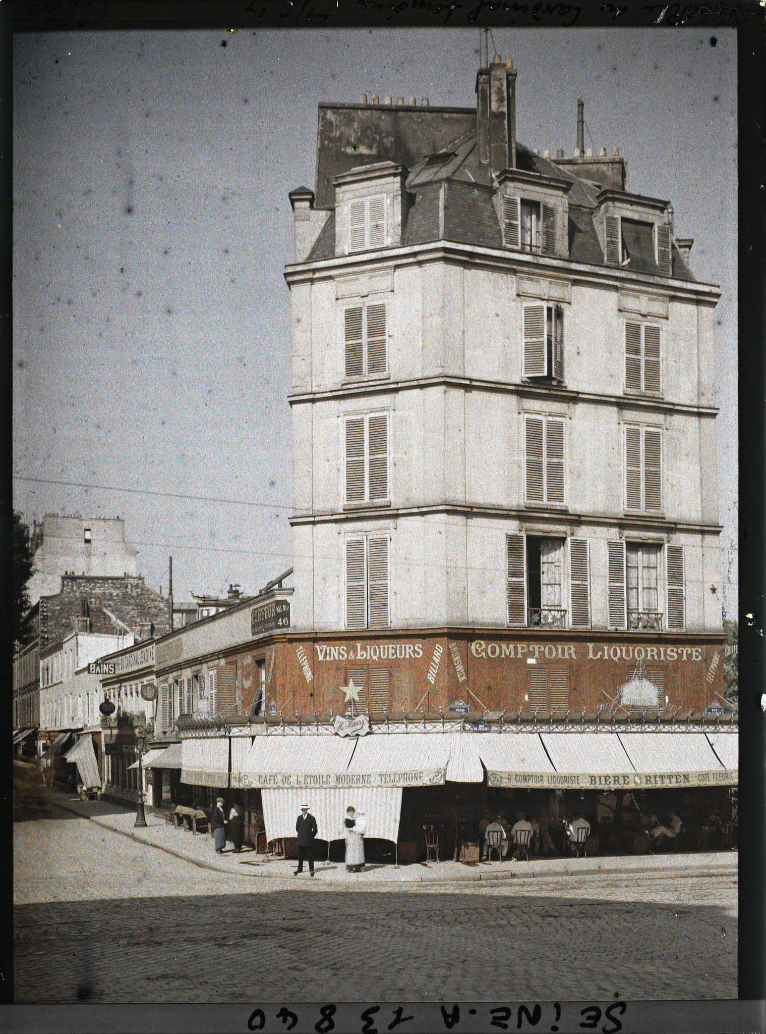 Image représentant La rue du Cardinal-Lemoine à l'angle de la rue Jussieu