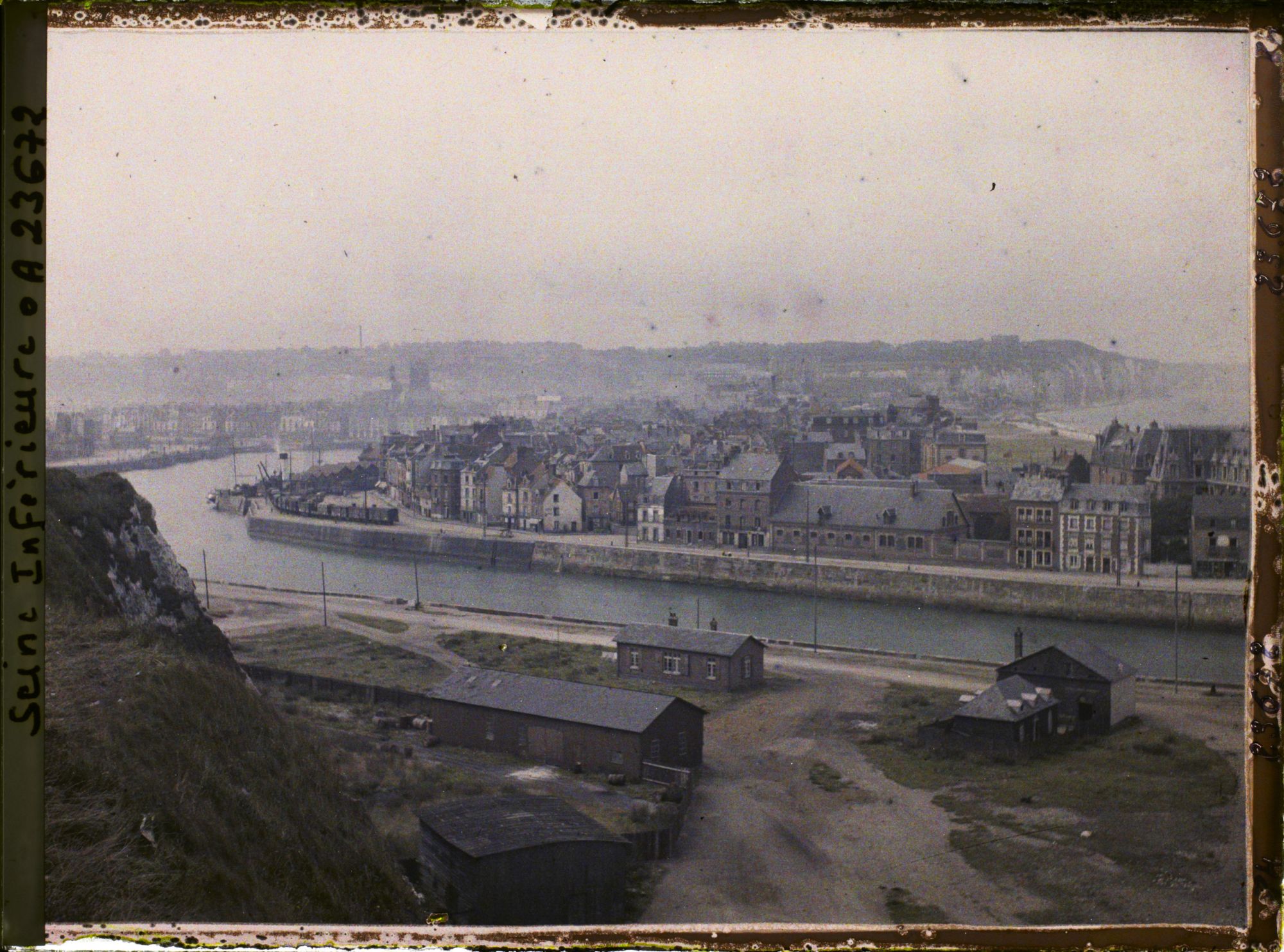 Image représentant La ville vue de Notre-Dame-de-Bonsecours, vue prise vers le sud-ouest