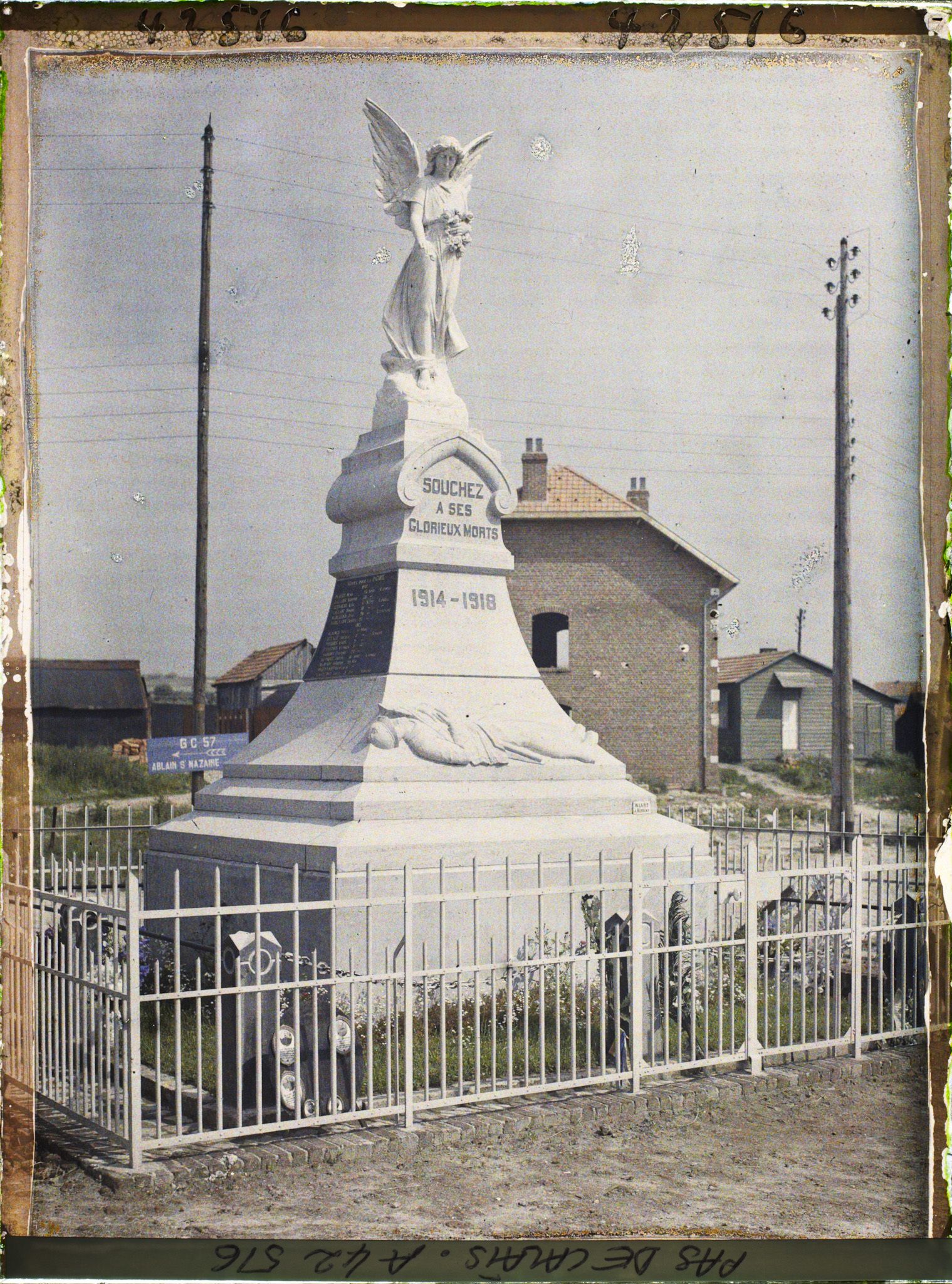 Image représentant France, Souchez, Mont aux Morts