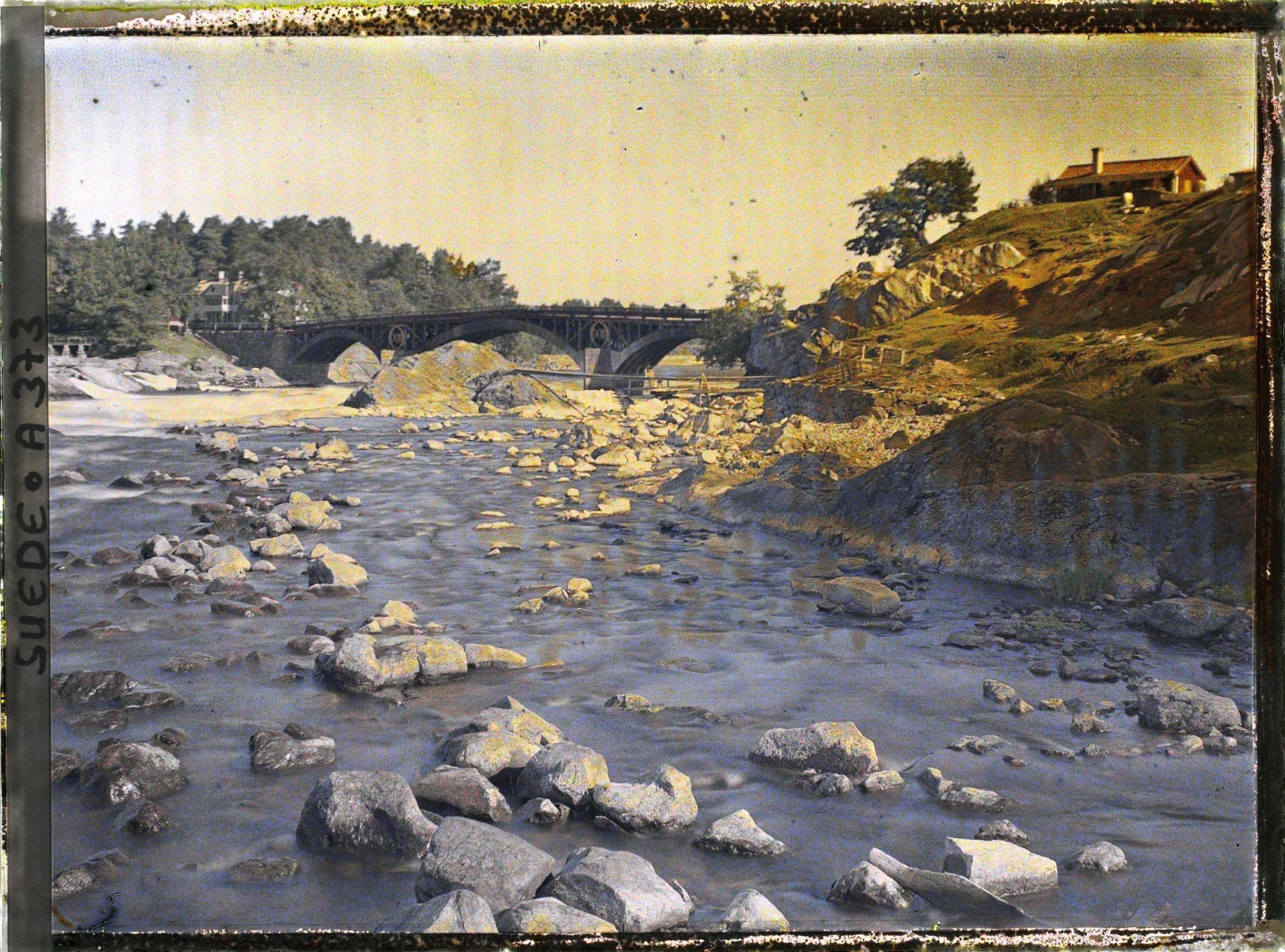 Image représentant Le pont Charles XIII sur la rivière Dalälven