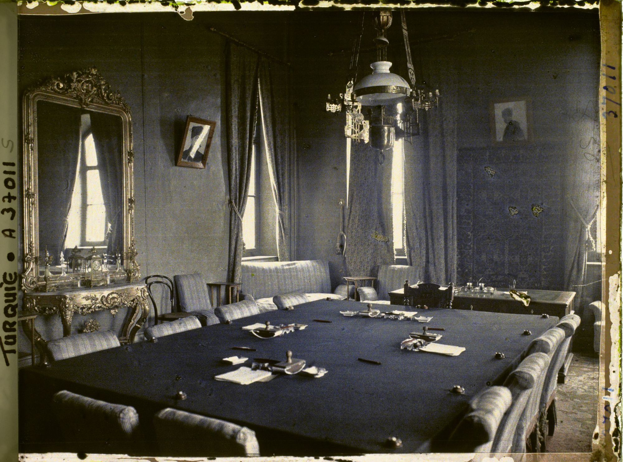 Image représentant Salle de Conseil des Ministres dans le bâtiment de la Grande Assemblée Nationale