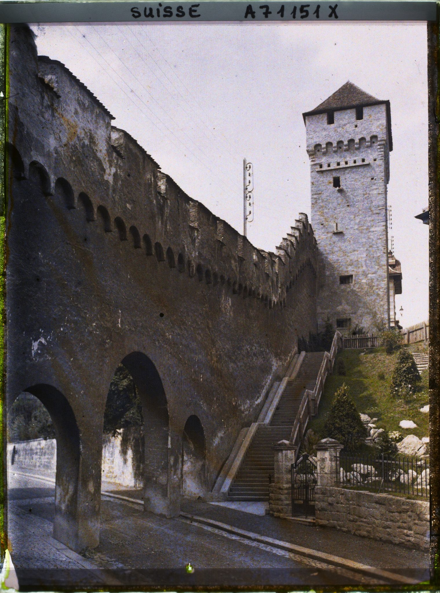 Image représentant La Allenwindenturm et les remparts de la Musegg