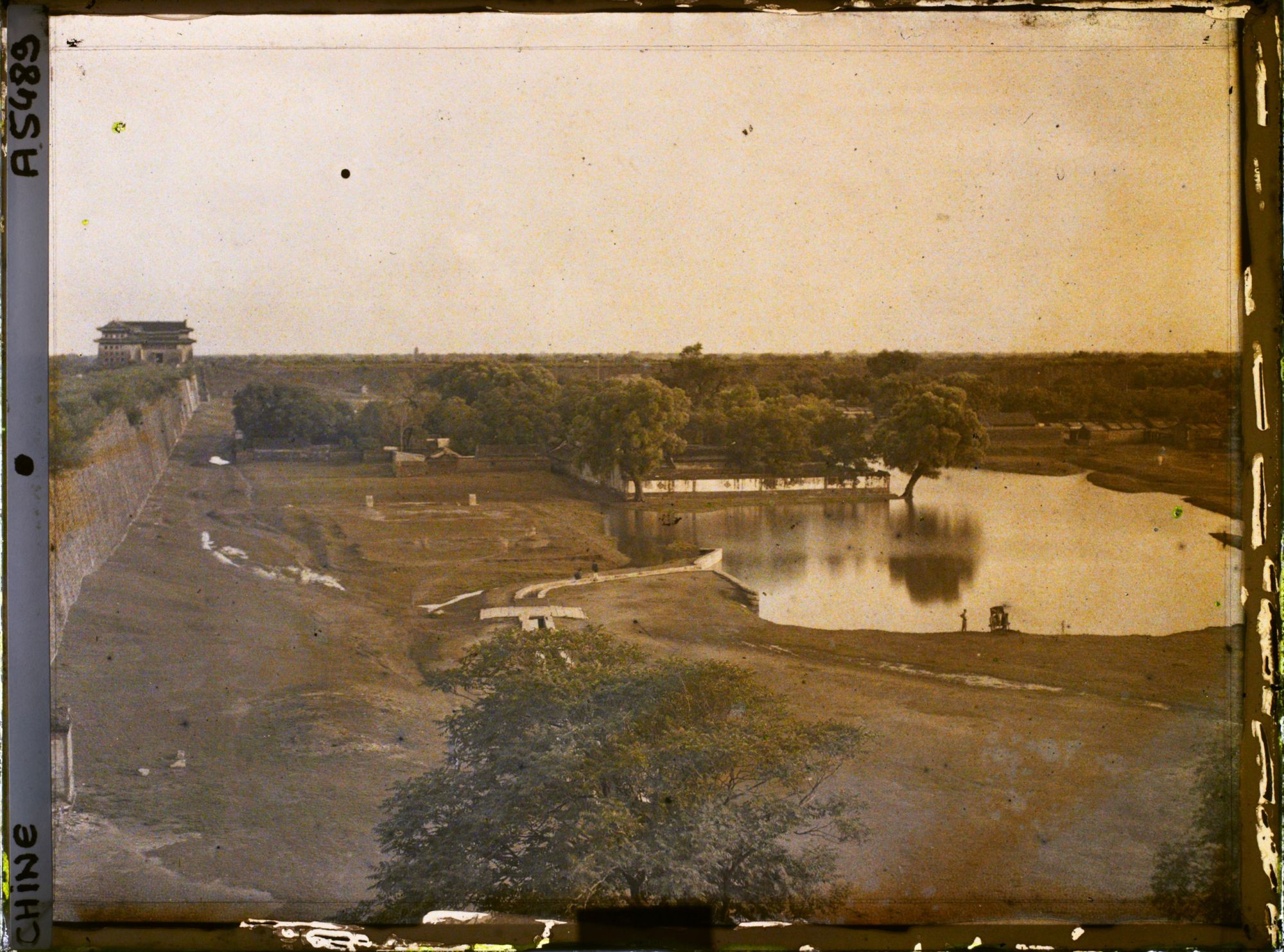 Image représentant À l'angle sud-est de la ville tartare