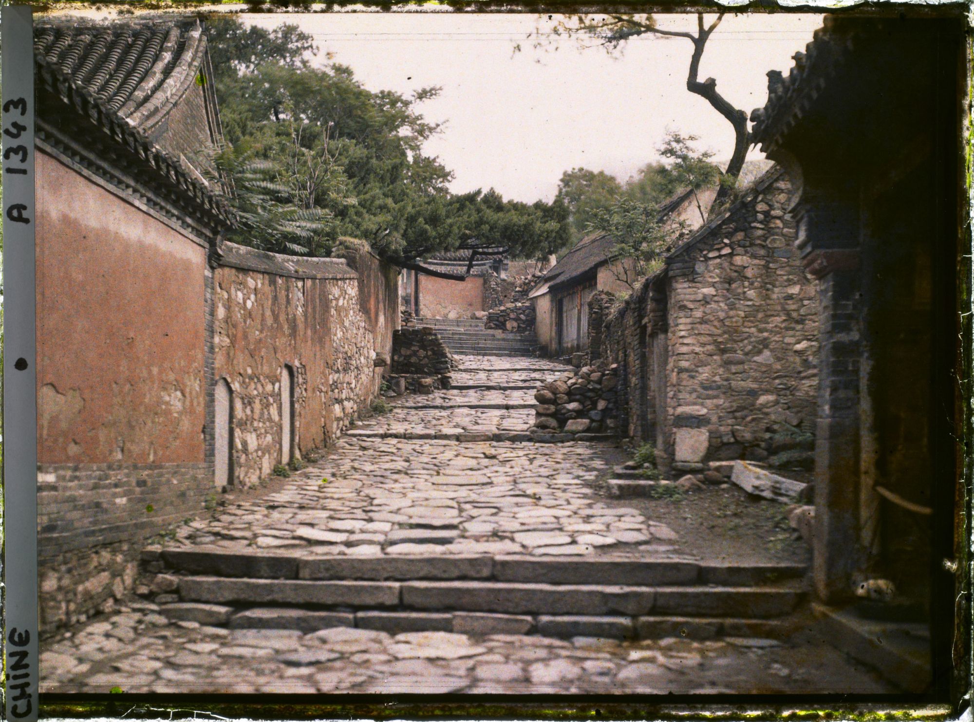 Image représentant La voie d'accès au sommet