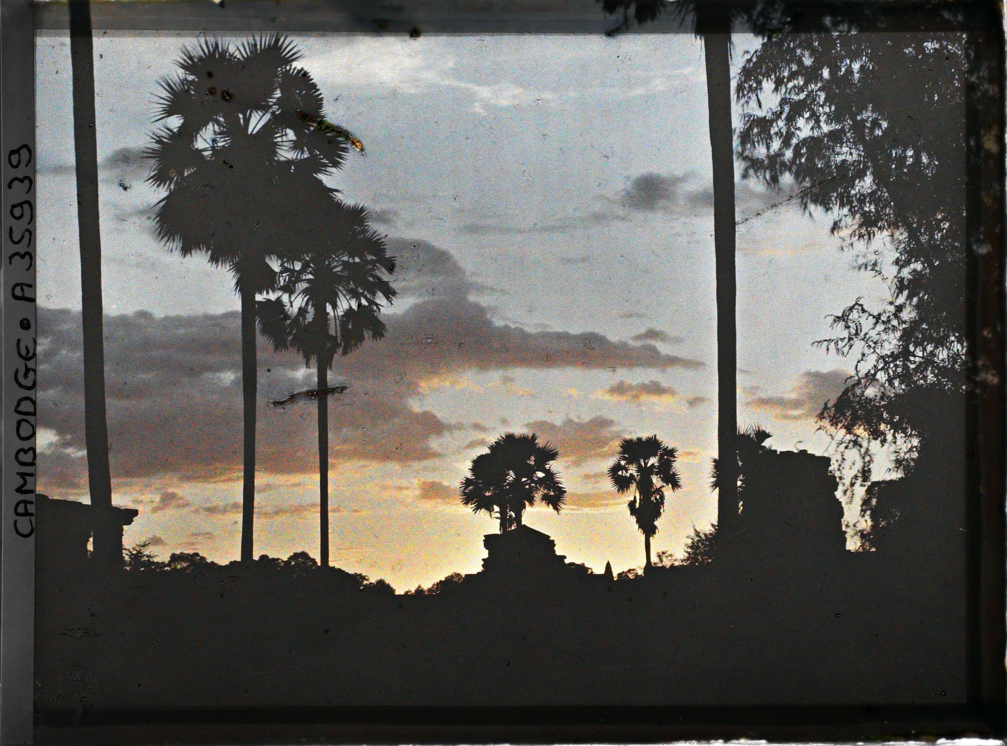 Image représentant Coucher de soleil aux abords de la " grande chaussée "