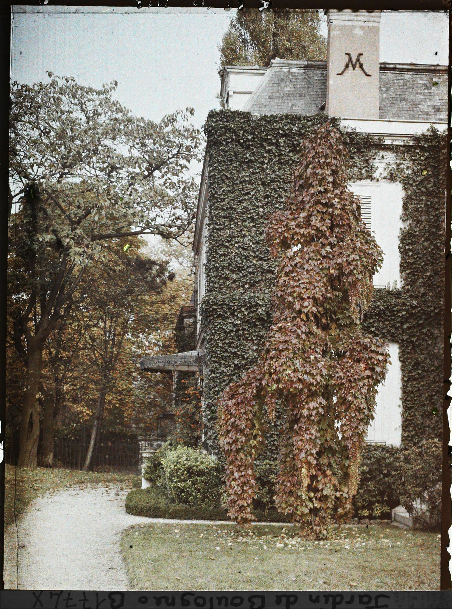 Image représentant Le pignon de la maison Biais, côté du quai