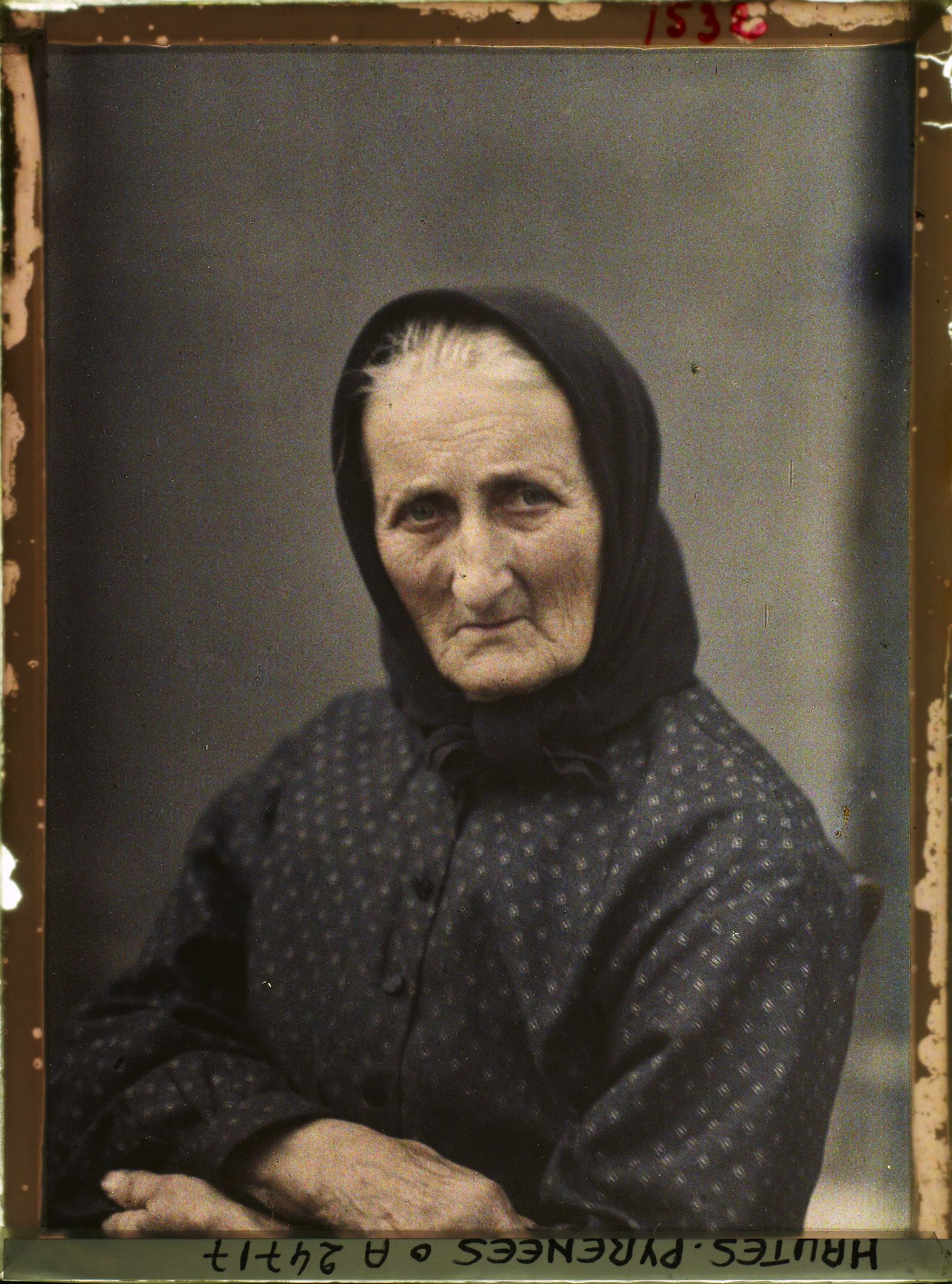 Image représentant France, Lourdes, Vieille femme de 86 ans, Mme Dambax, née aux environs de Lourdes