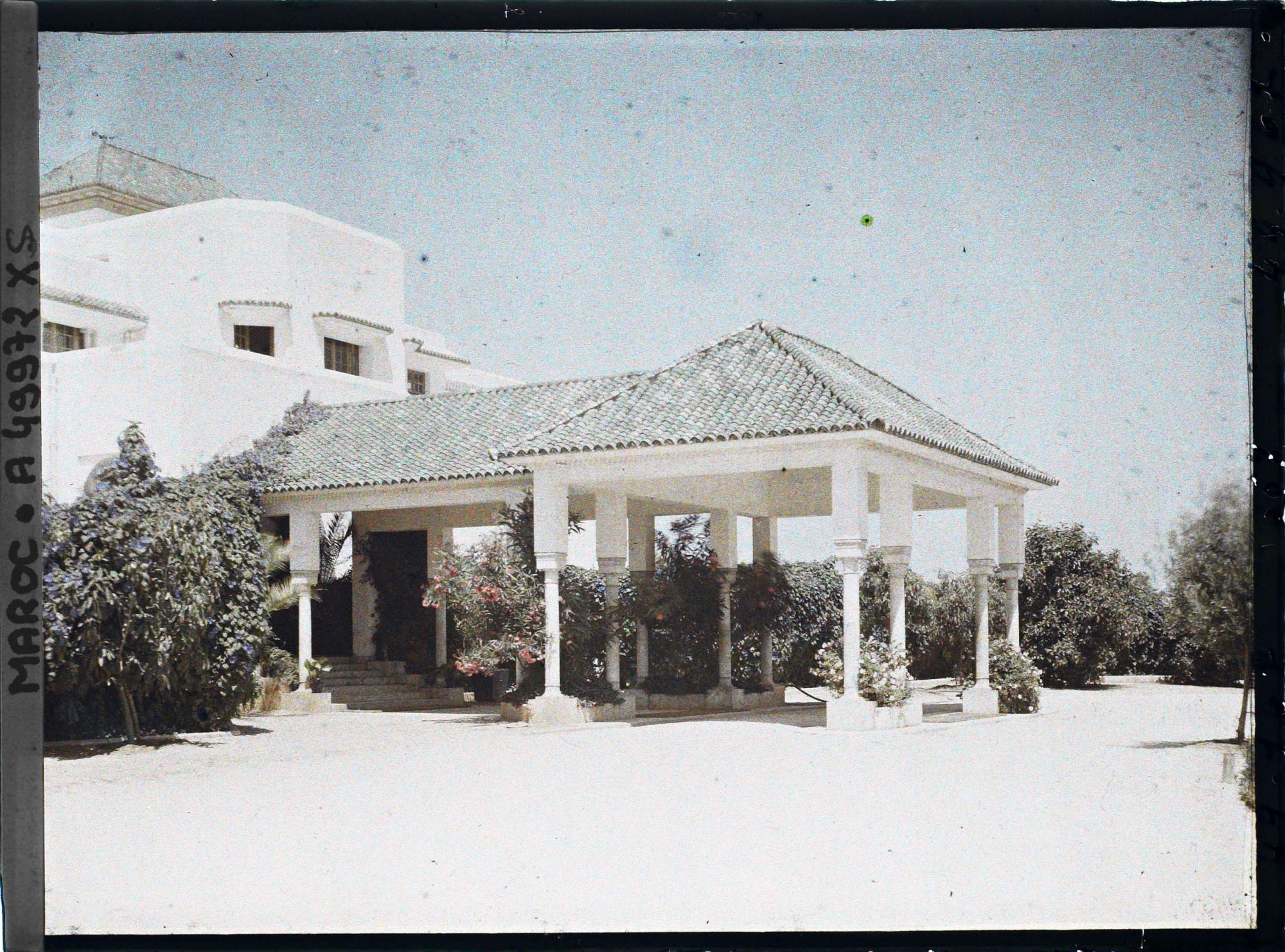 Image représentant Entrée du palais de la résidence générale