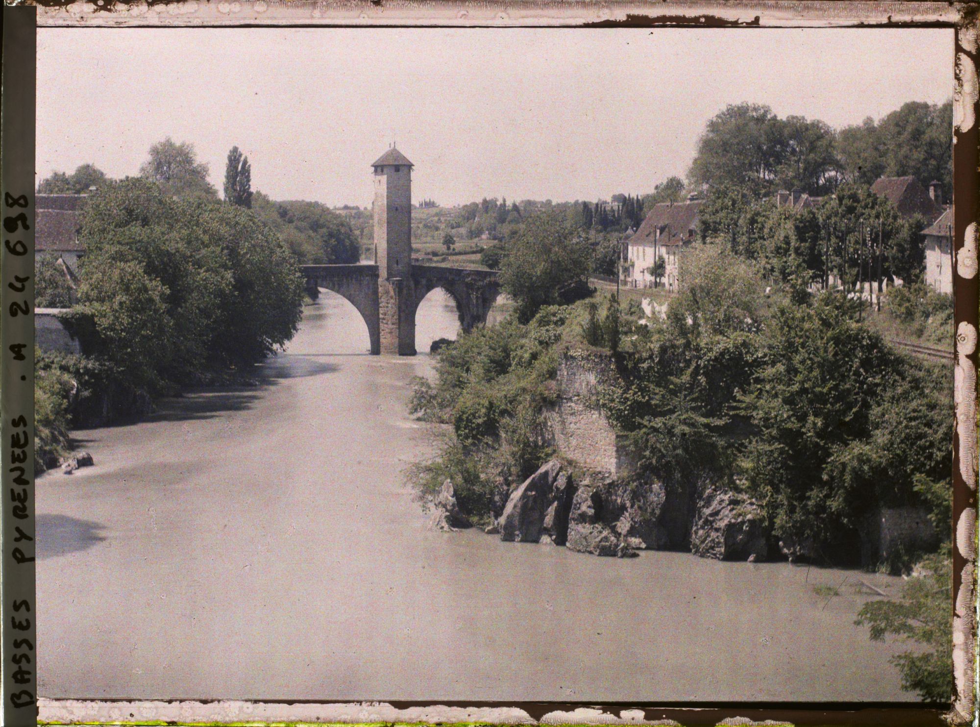 Image représentant France, Orthez, Le Gave et le Pont