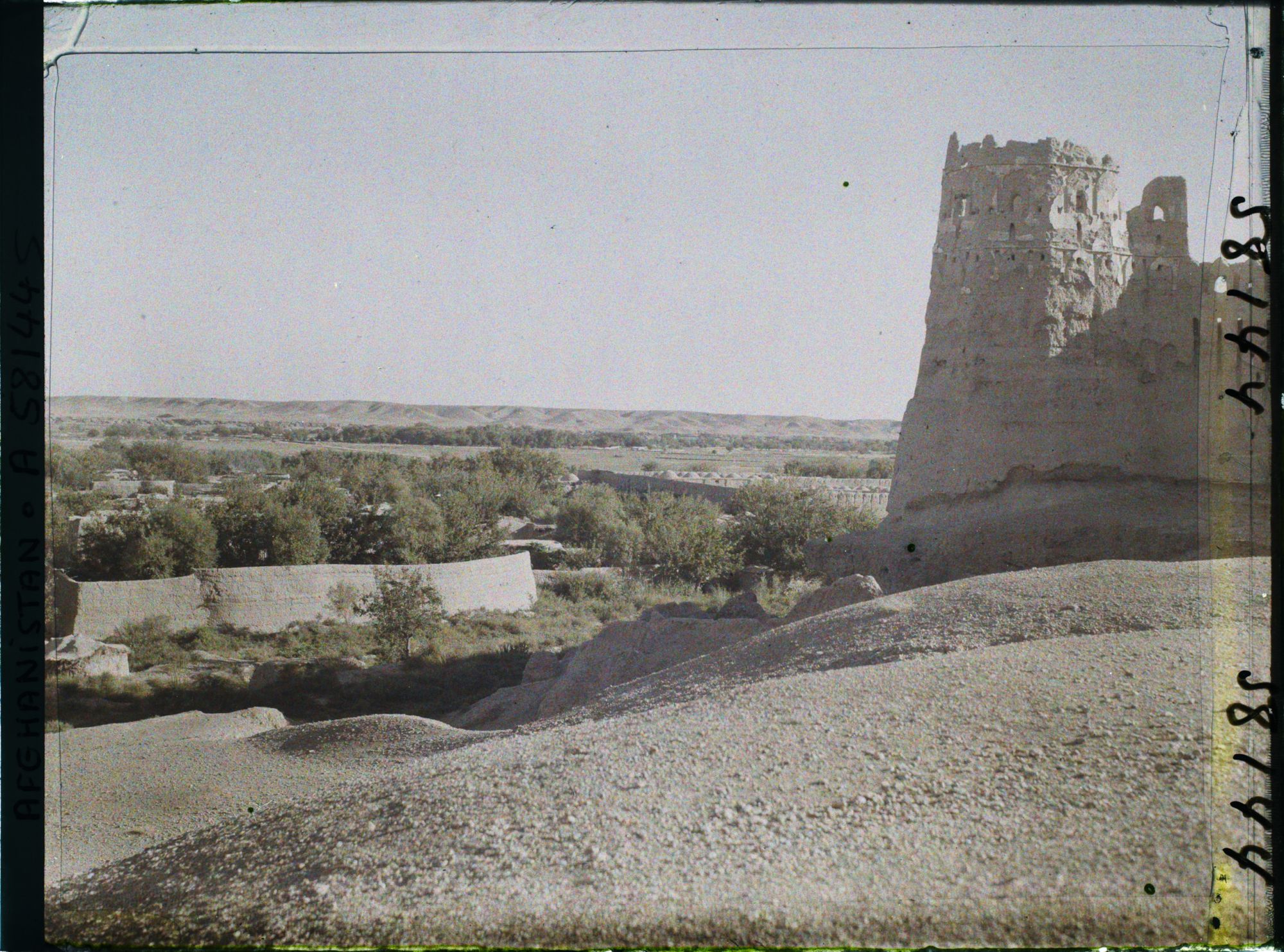 Image représentant Afghanistan, Ghizichk, Panorama s/ la vallée de l'Hilmend