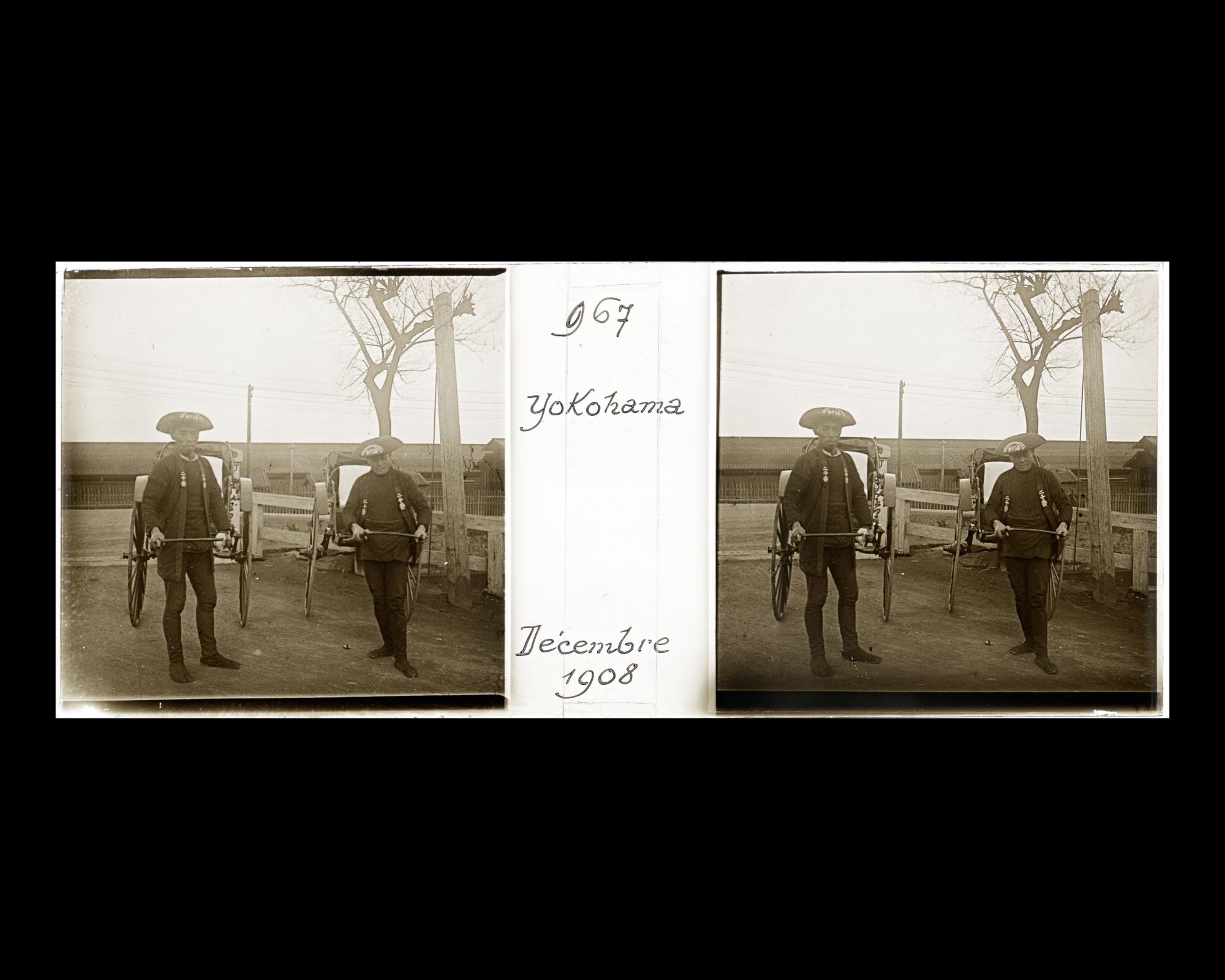 Image représentant Les tireurs de jinrikisha du Grand Hôtel de Yokohama