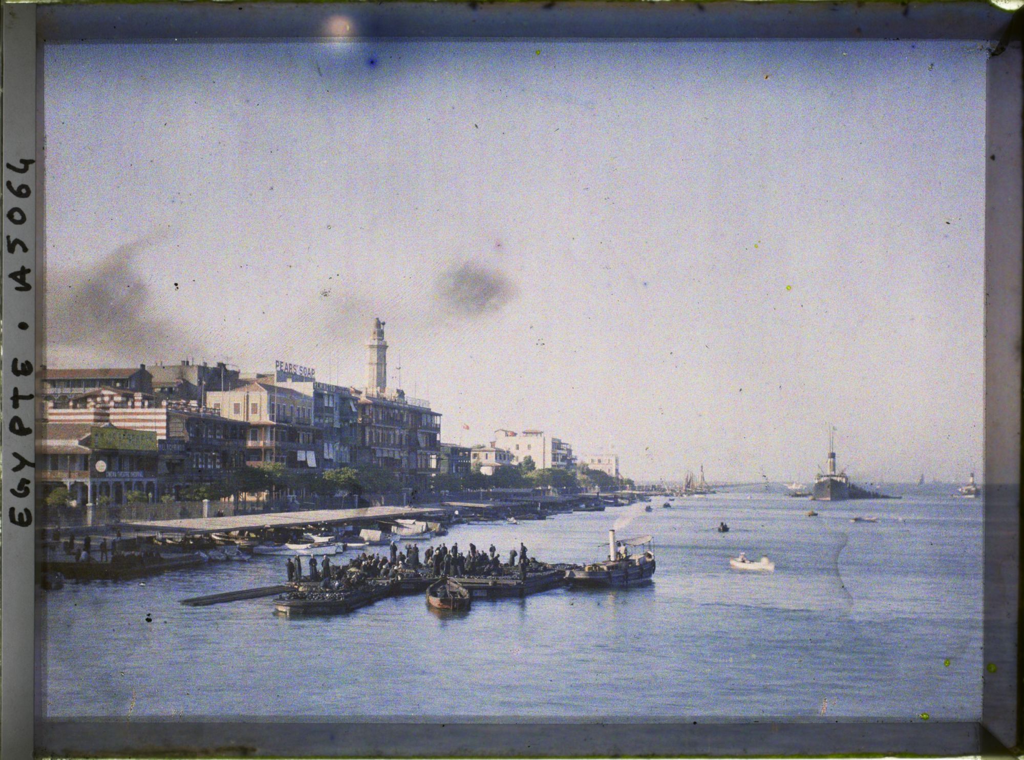 Image représentant Le port de Port-Saïd et le canal de Suez