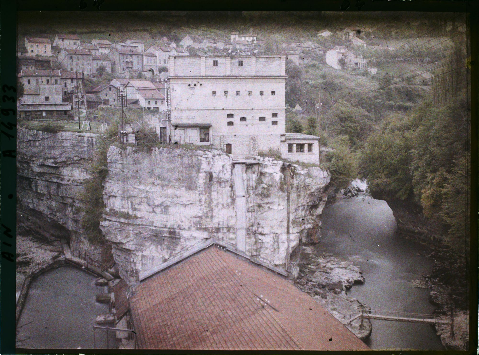 Image représentant Poste de transformation de Coupy, au confluent de la Valserine et du Rhône