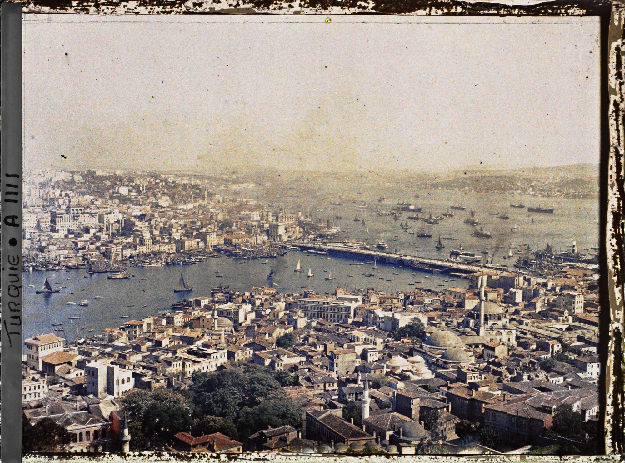 Image représentant Panorama pris d'un minaret de Süleymaniye Camii ("Mosquée du Sultan-Soliman-le-Magnifique")