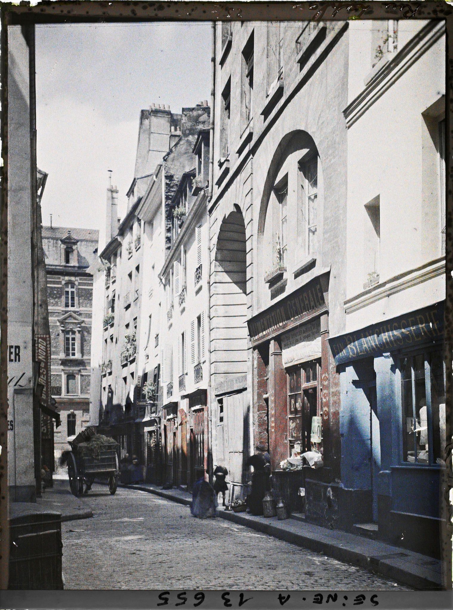 Image représentant La rue Laplace, au niveau du numéro 10