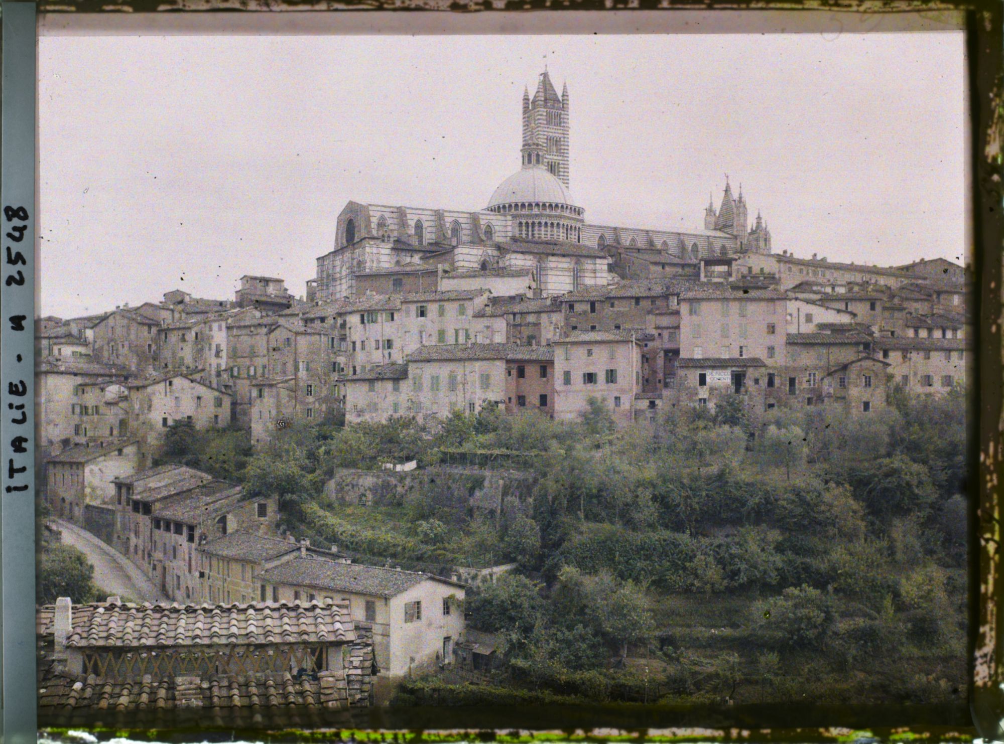Image représentant Panorama du Dôme et des maisons